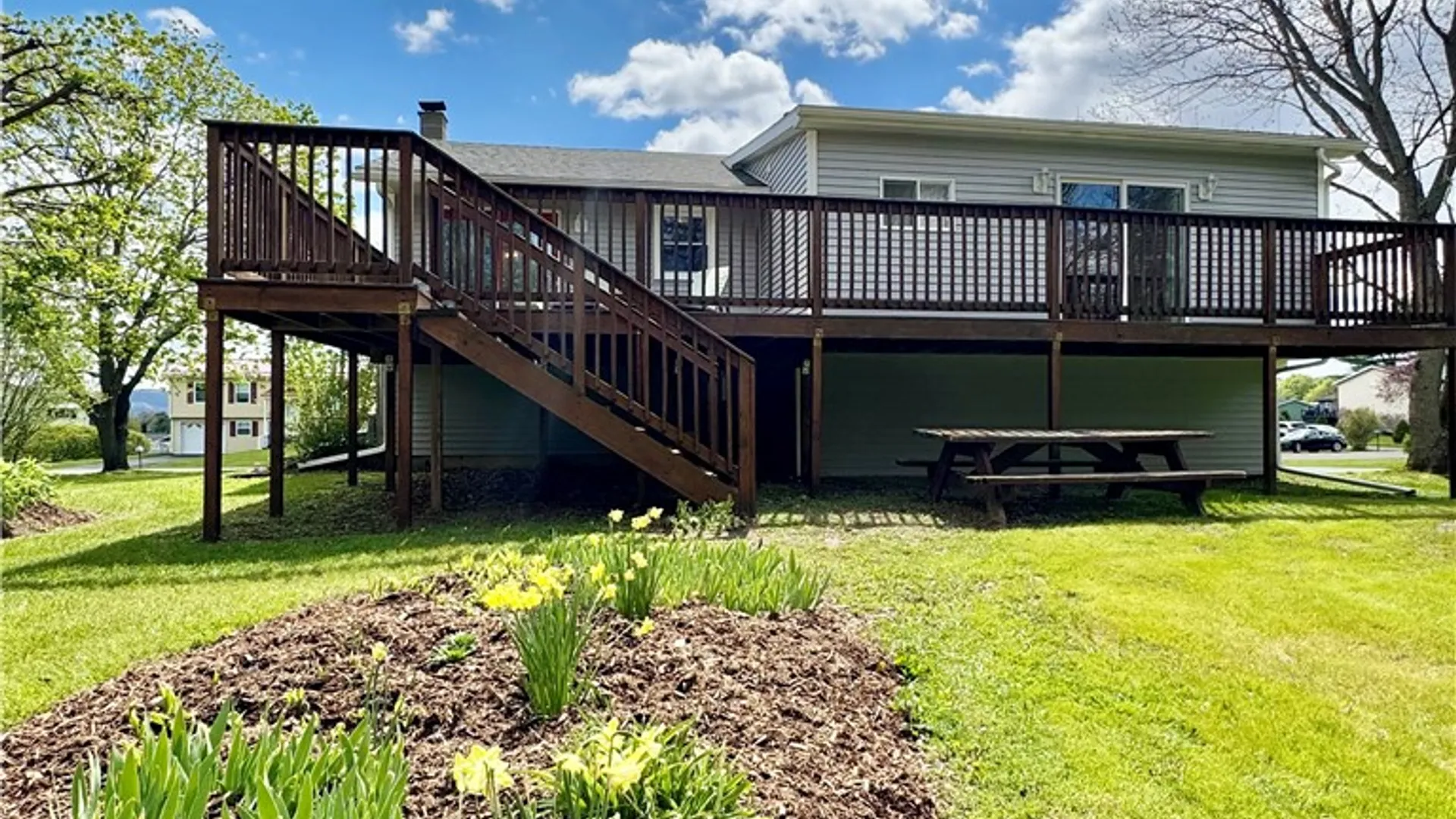 Property at 565 Meadowbrook Parkway, Horseheads, NY 14845 47