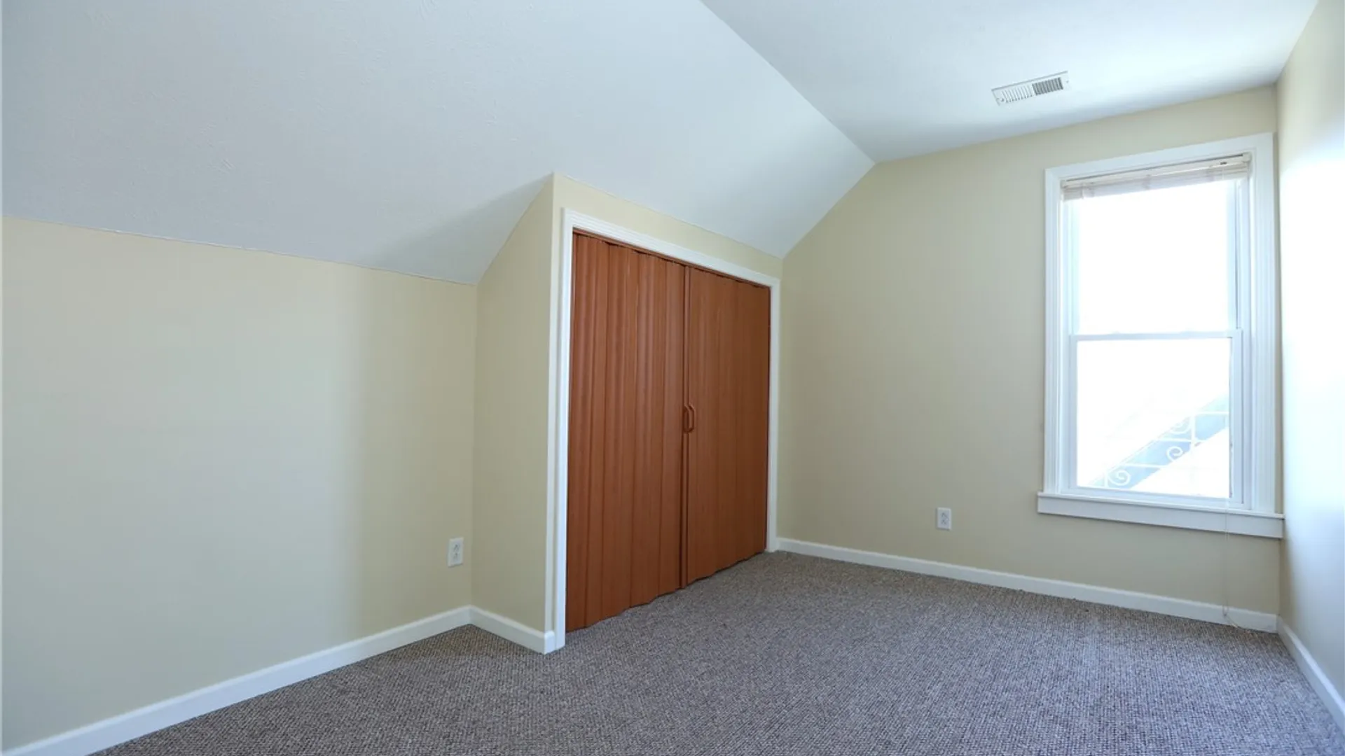 Property at 733 University Avenue, Rochester, NY 14607 18