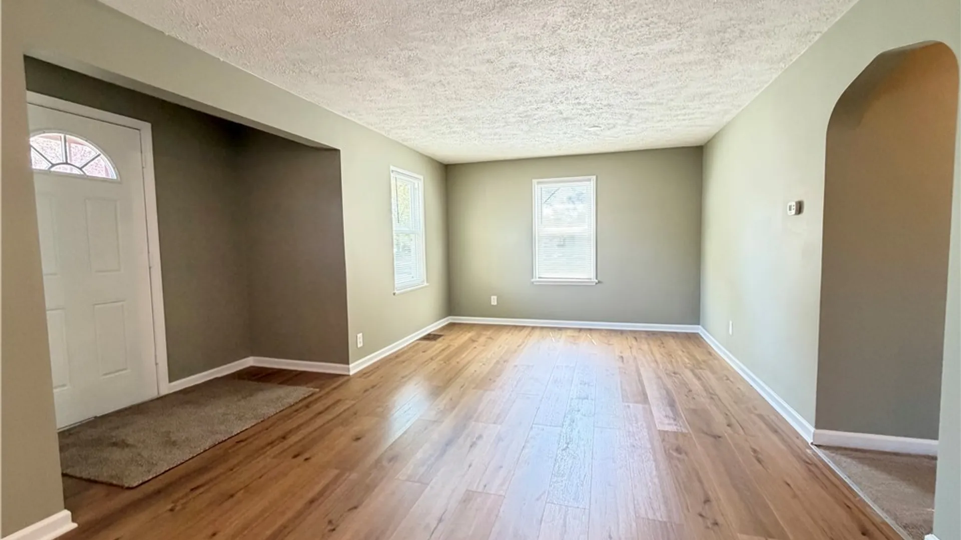 Property at 47 Woodside Lane, Greece, NY 14616 11