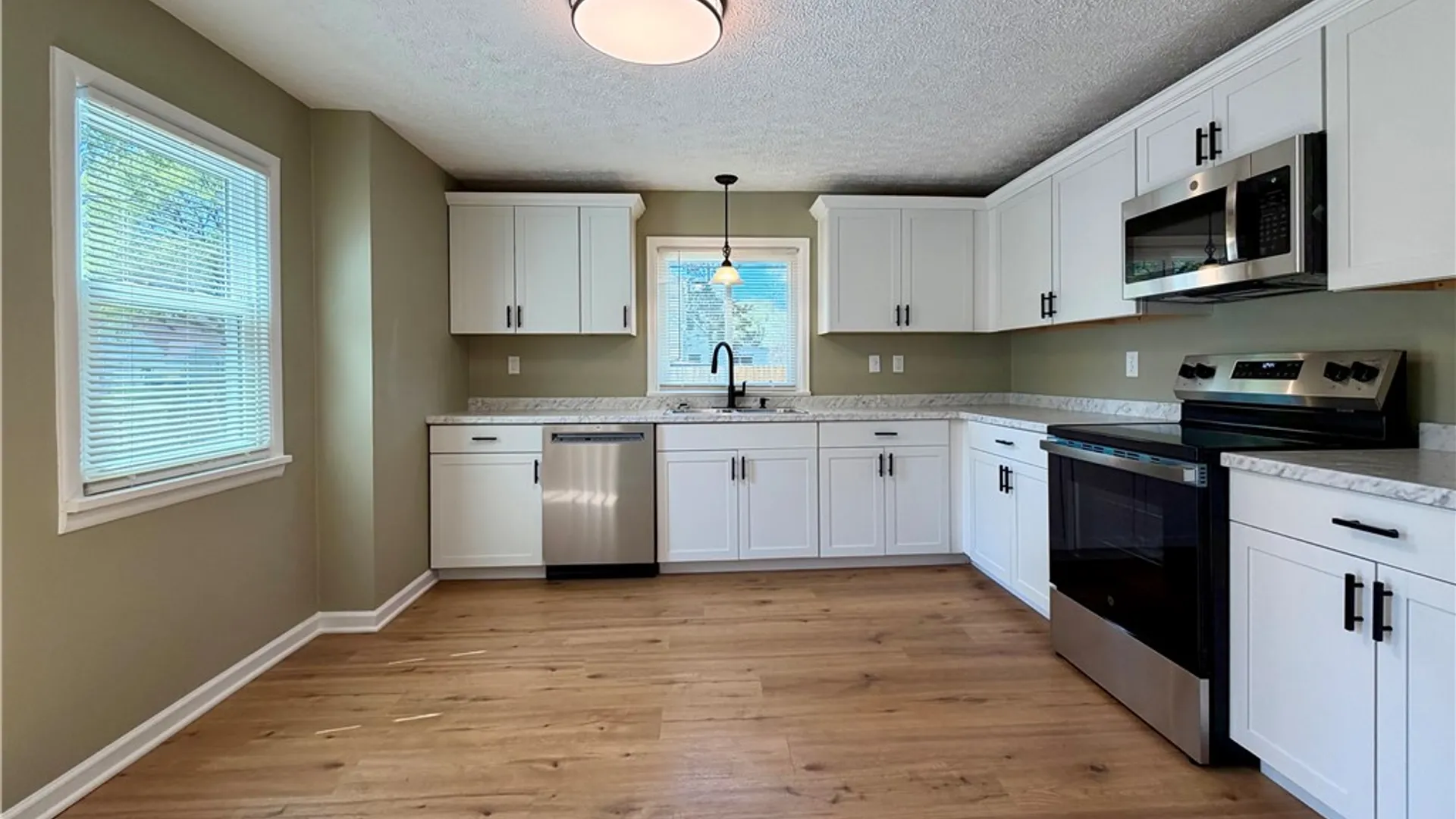 Property at 47 Woodside Lane, Greece, NY 14616 7
