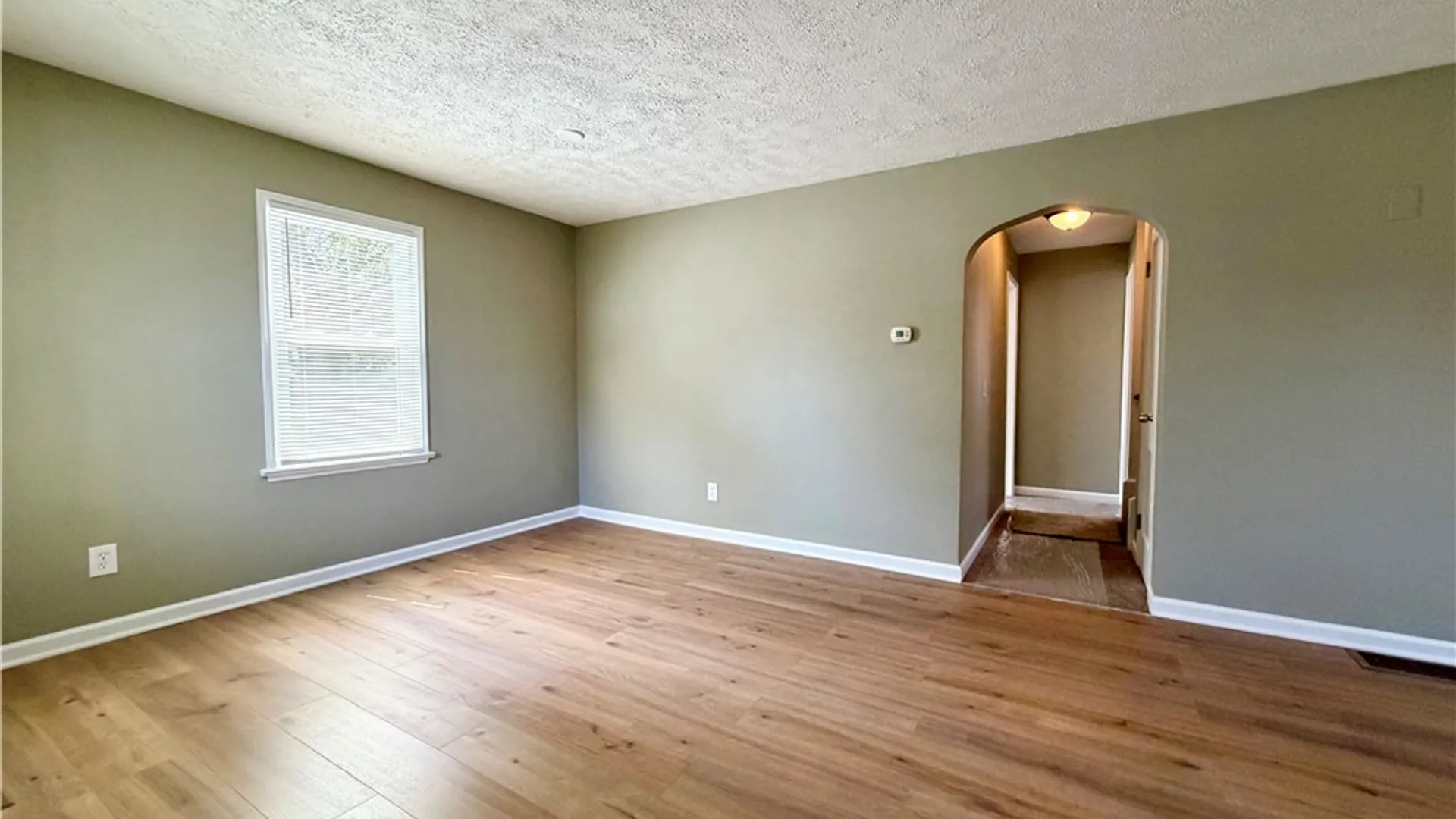 Property at 47 Woodside Lane, Greece, NY 14616 9