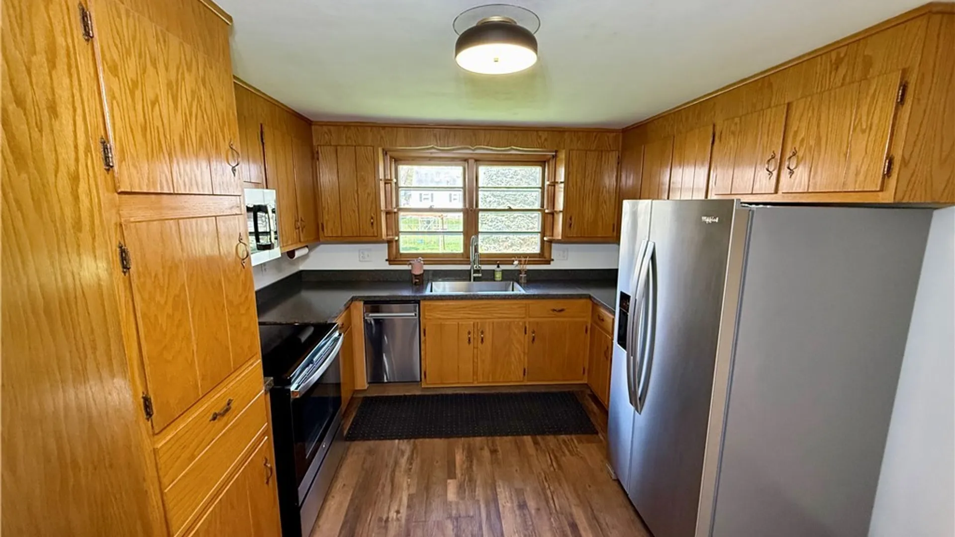 Property at 307 Pleasant Drive, Manlius, NY 13057 14
