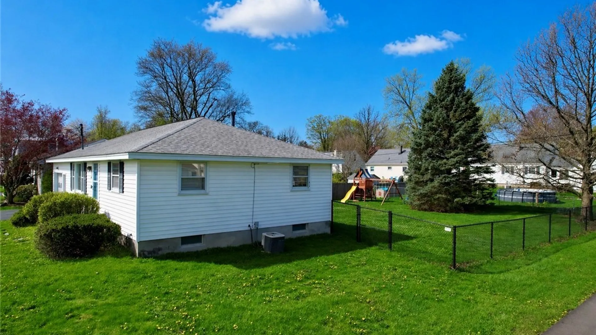 Property at 307 Pleasant Drive, Manlius, NY 13057 5