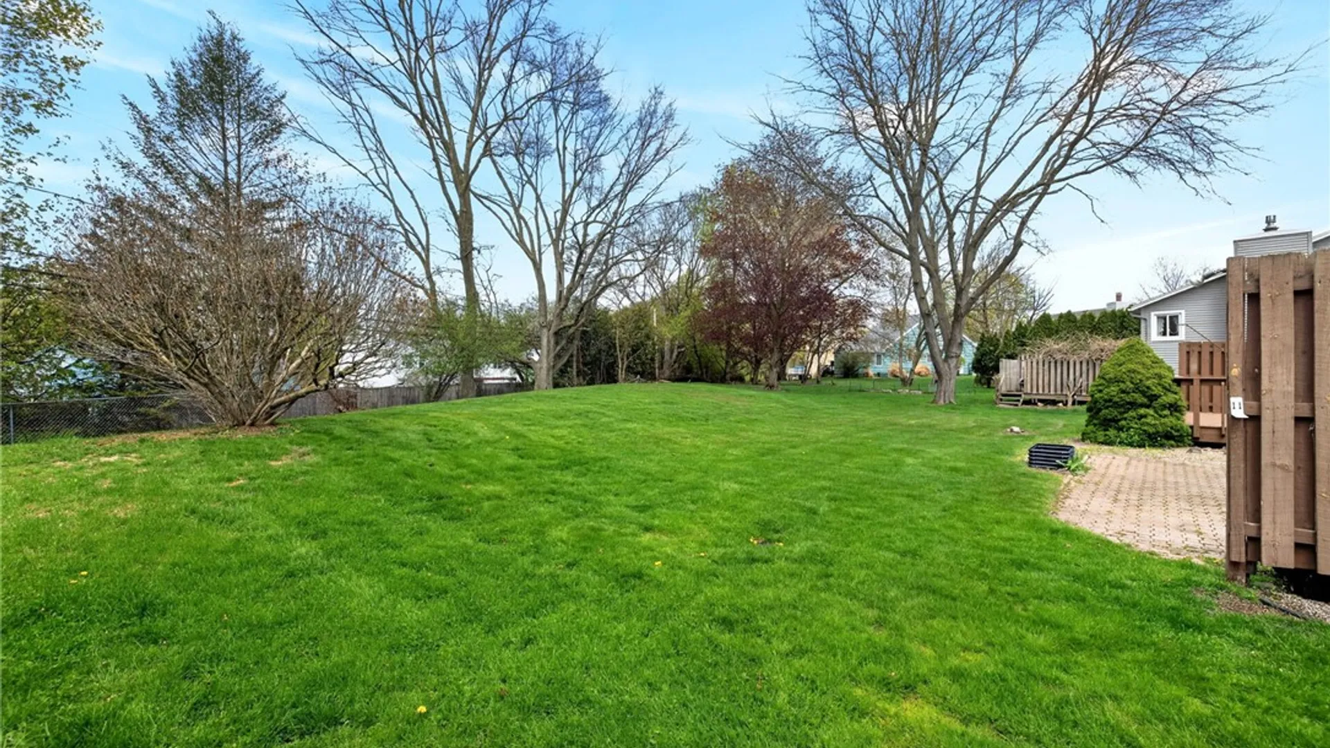 Property at 87 Willow Pond, Penfield, NY 14526 16