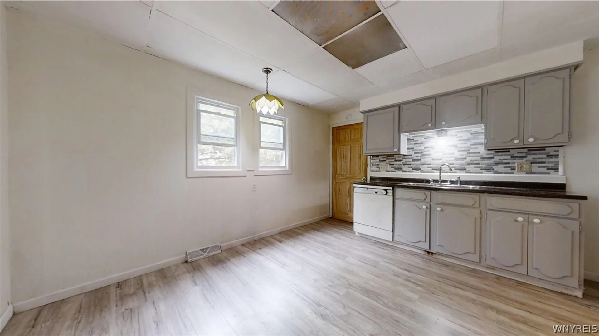 Property at 477 Riley Street, Buffalo, NY 14208 24