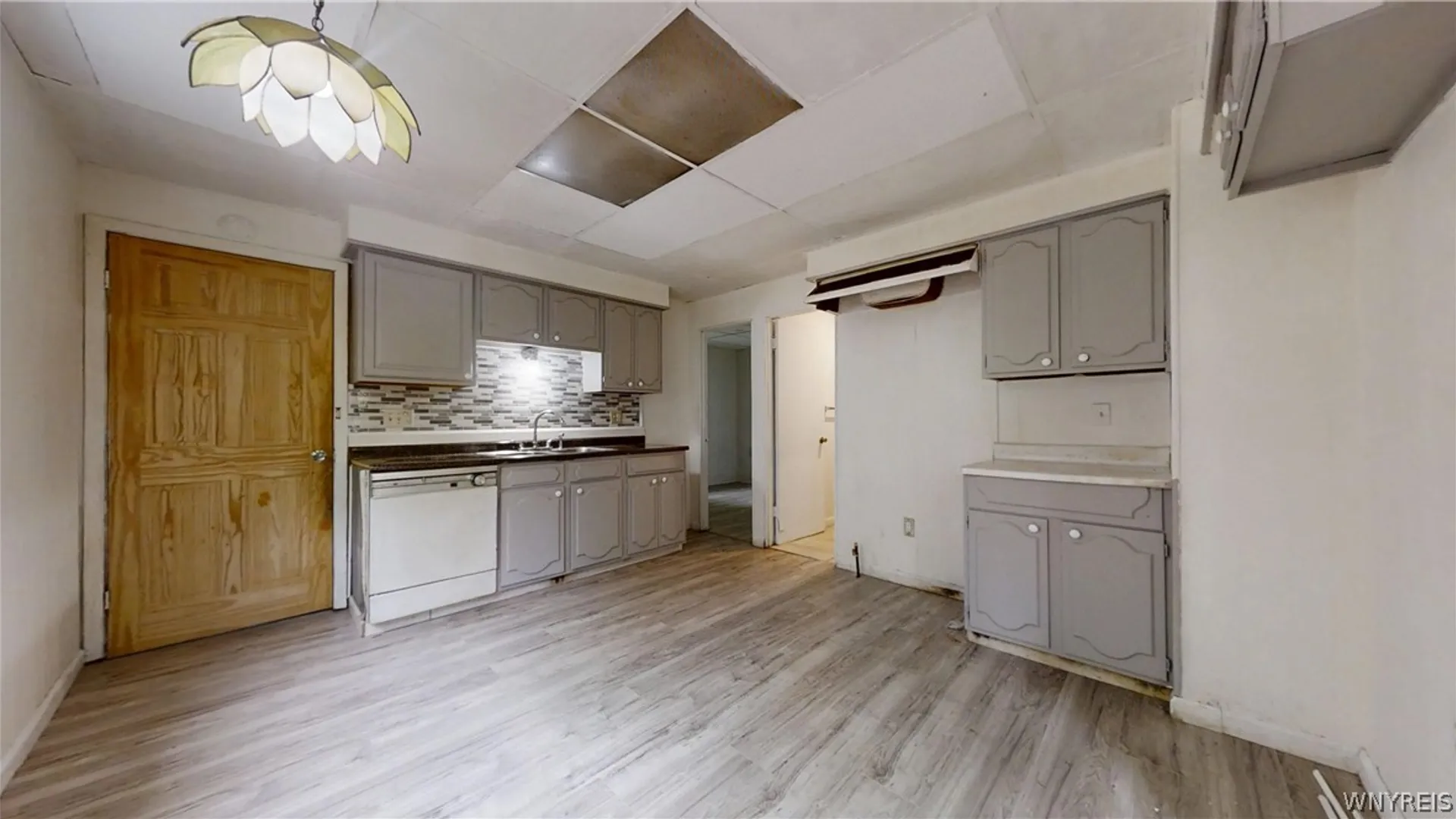 Property at 477 Riley Street, Buffalo, NY 14208 5