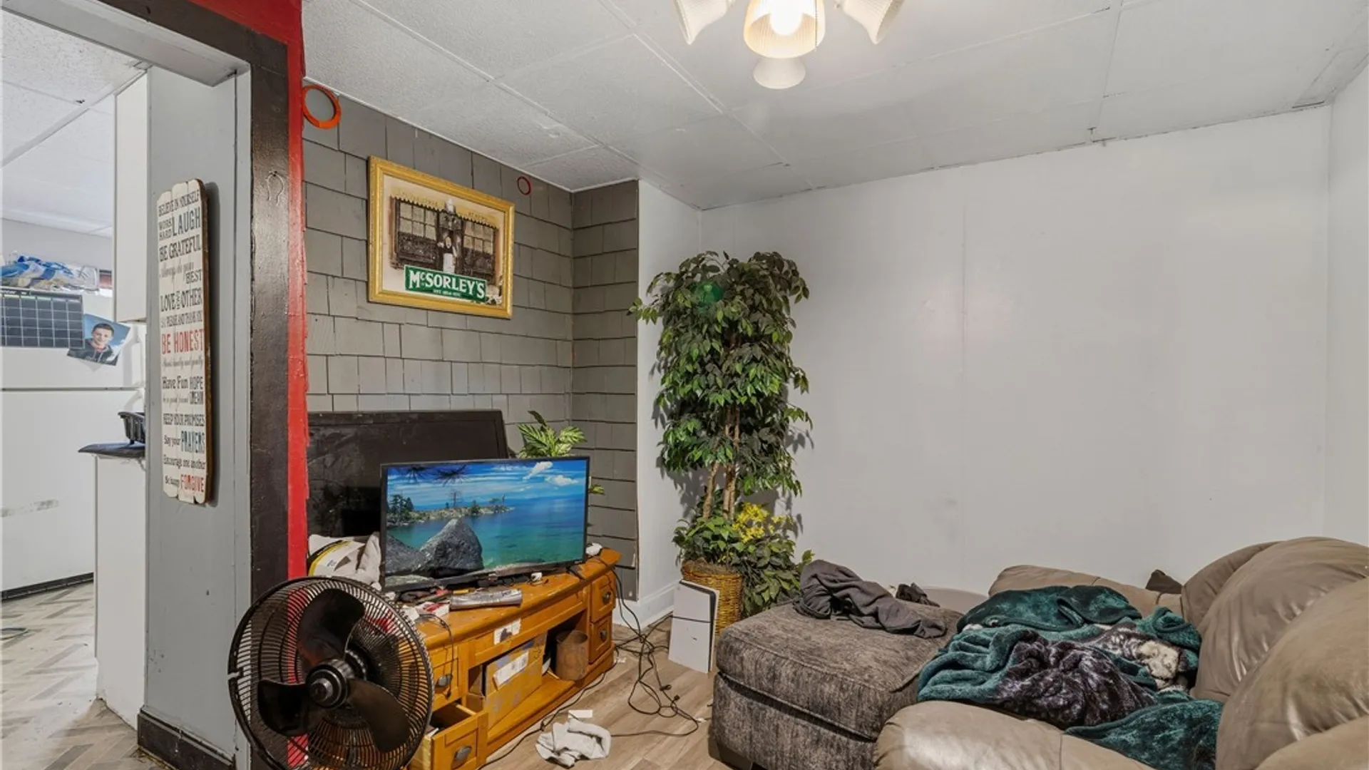 Property at 98 Washington Street, Lockport City, NY 14094 7