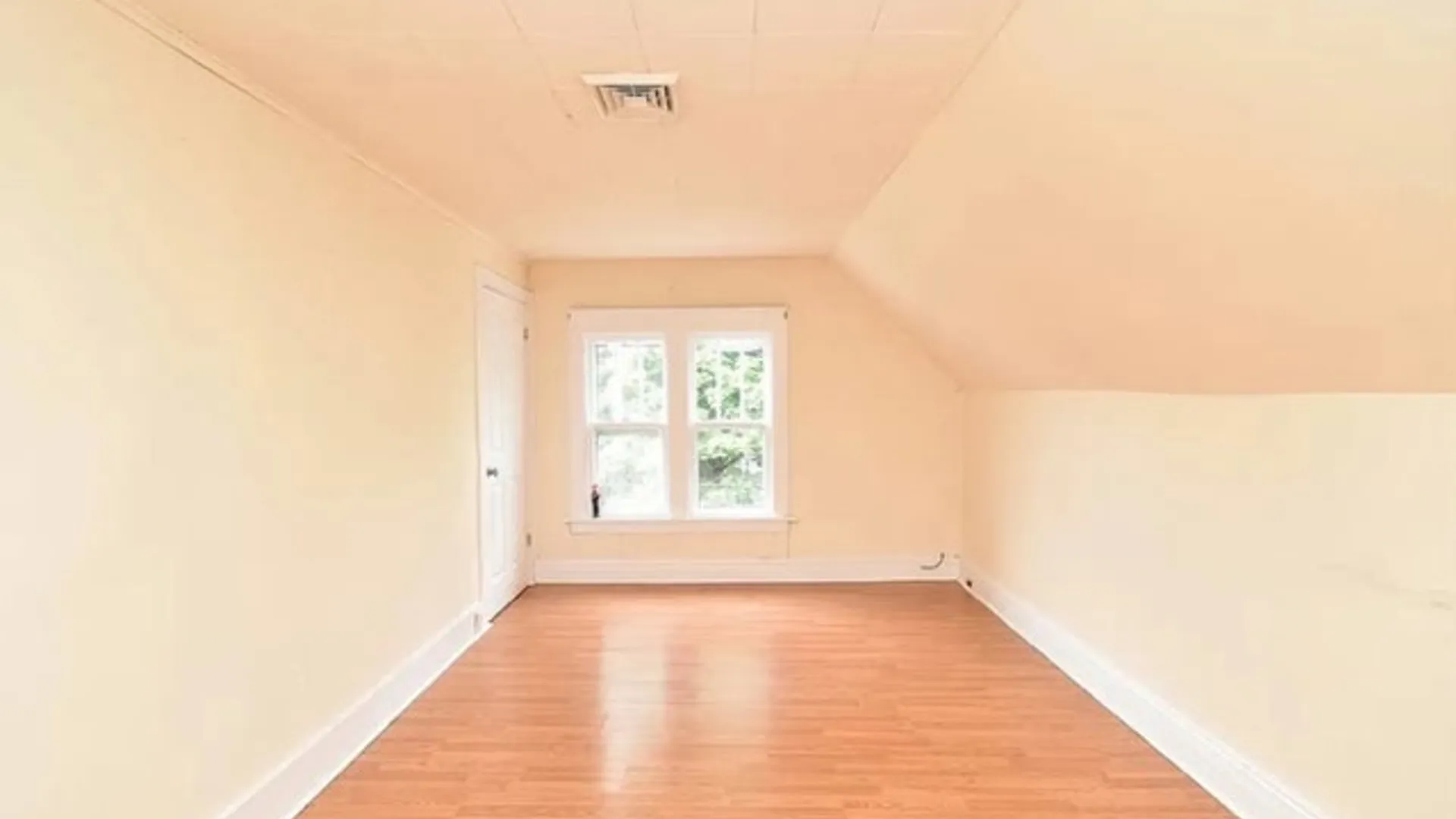 Property at 439 Vermont Street, Buffalo, NY 14213 12