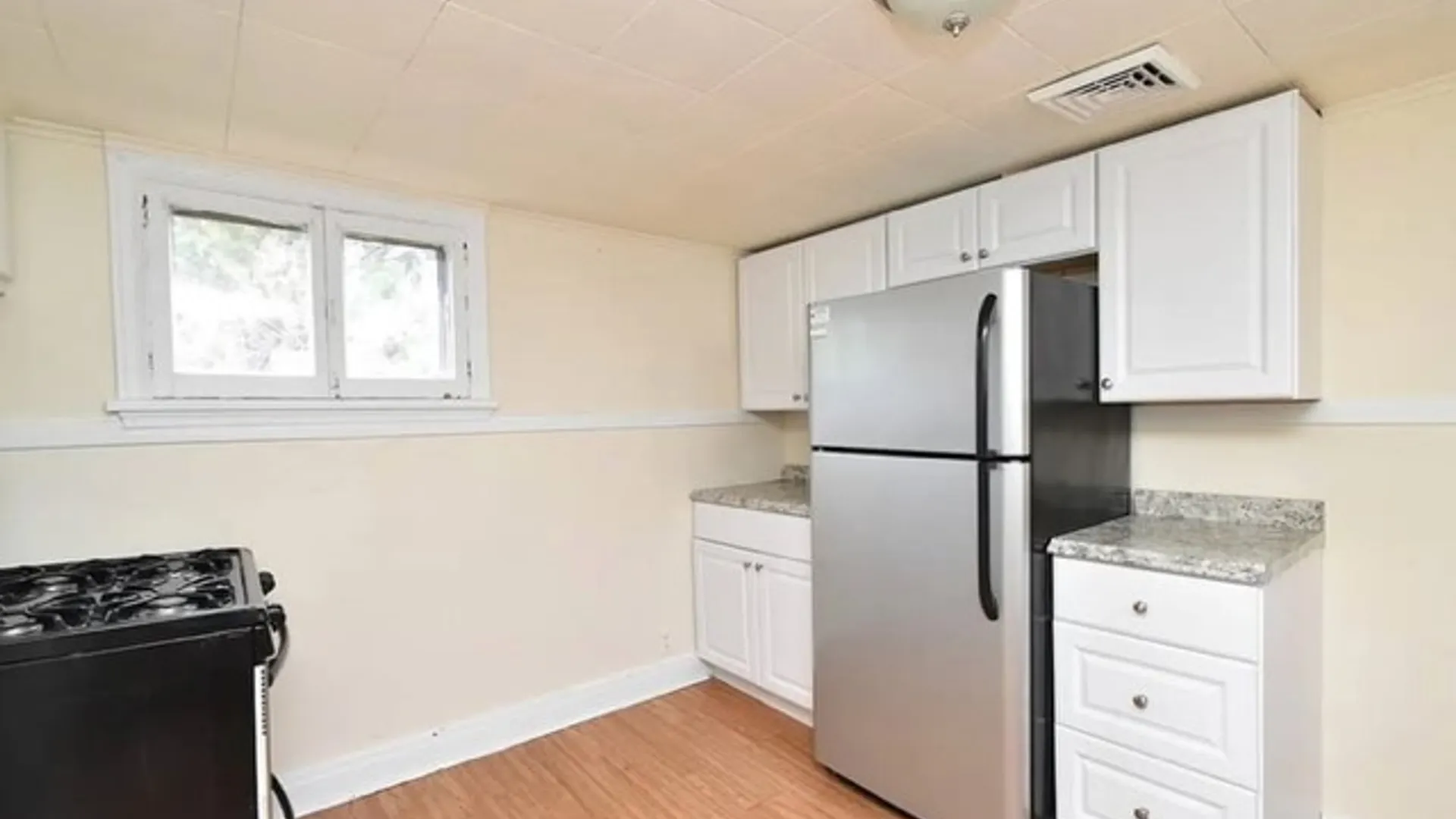 Property at 439 Vermont Street, Buffalo, NY 14213 9
