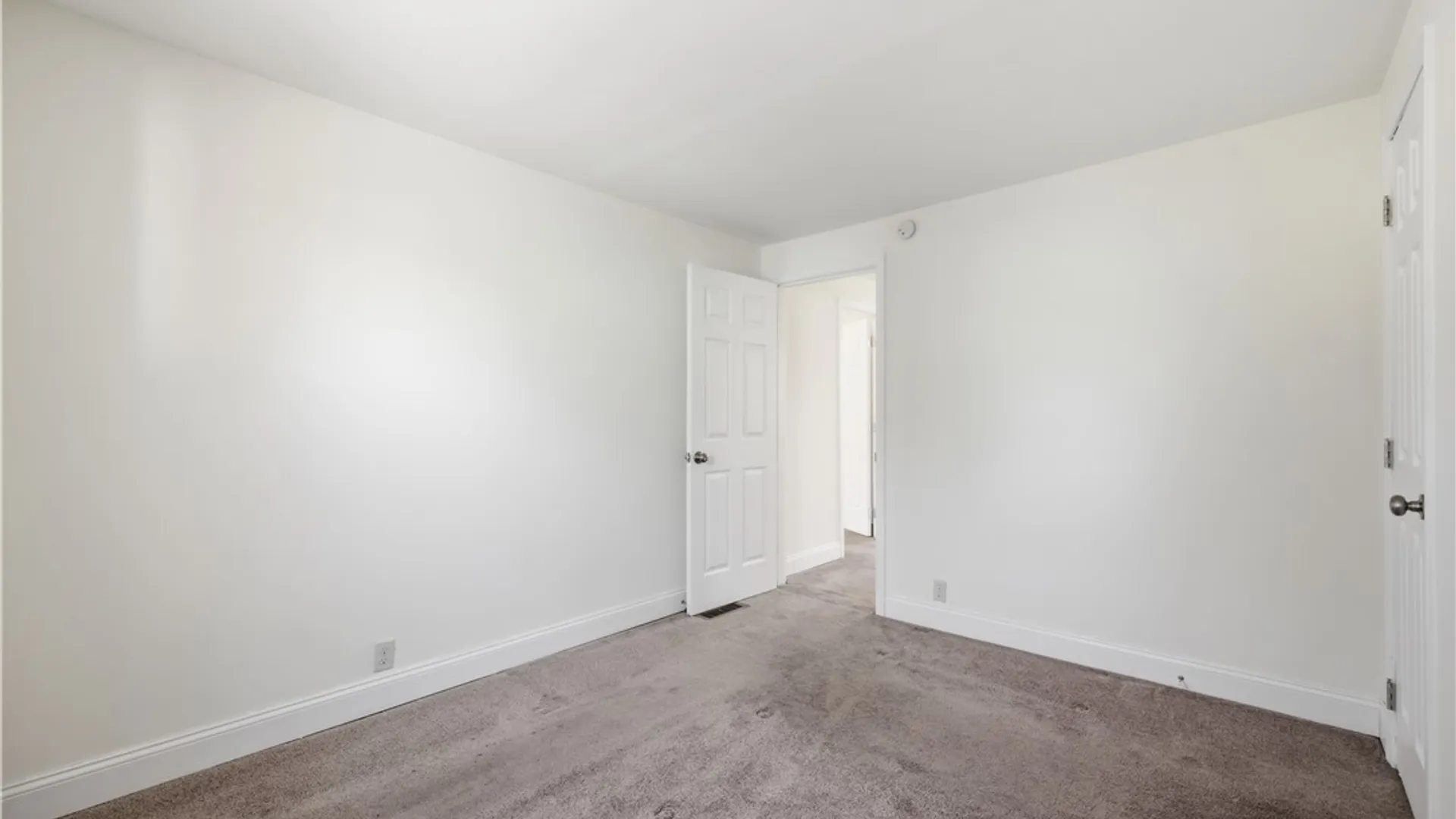 Property at 6178 Mckinley Parkway, Hamburg, NY 14075 18