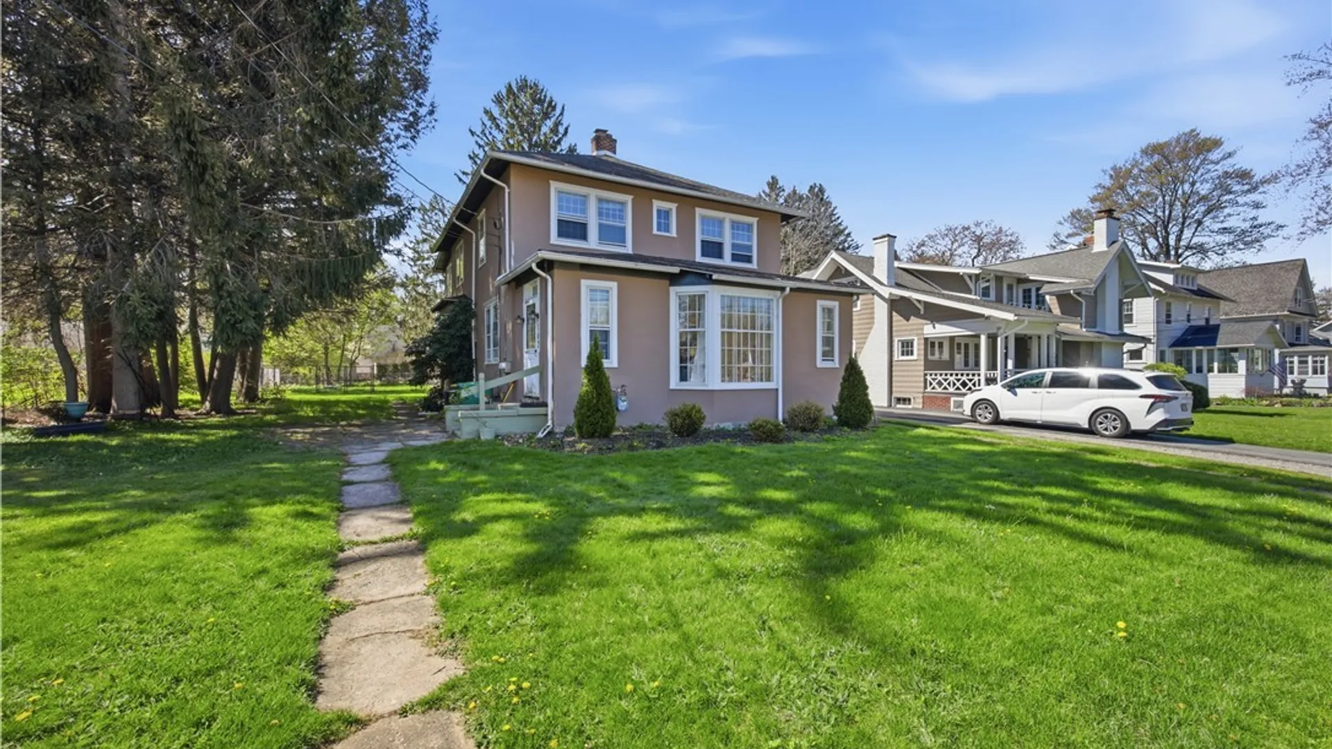 Property at 102 Prospect Avenue, Hamburg, NY 14075 2