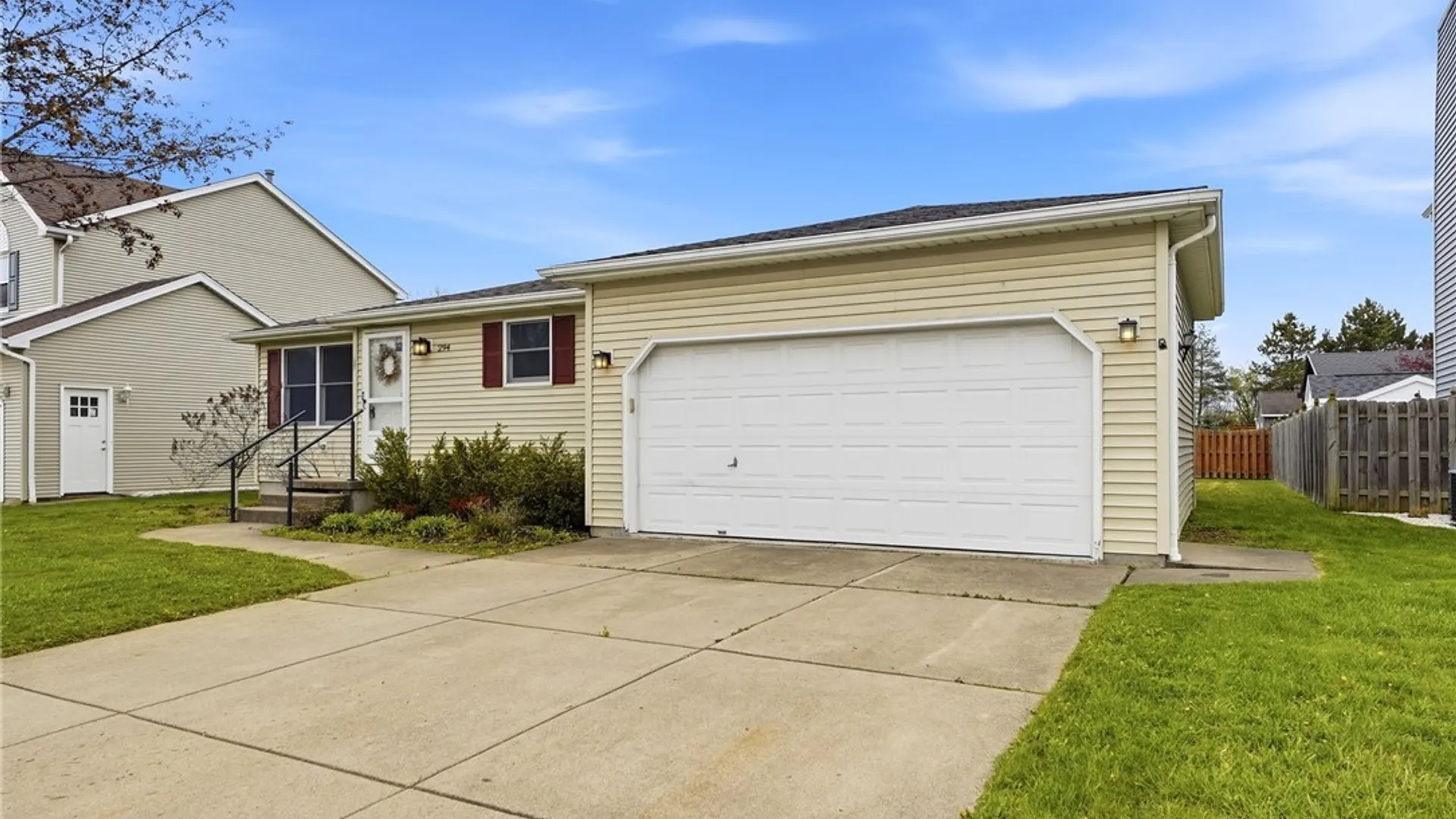 Property at 294 Summit Boulevard, North Tonawanda, NY 14120 4