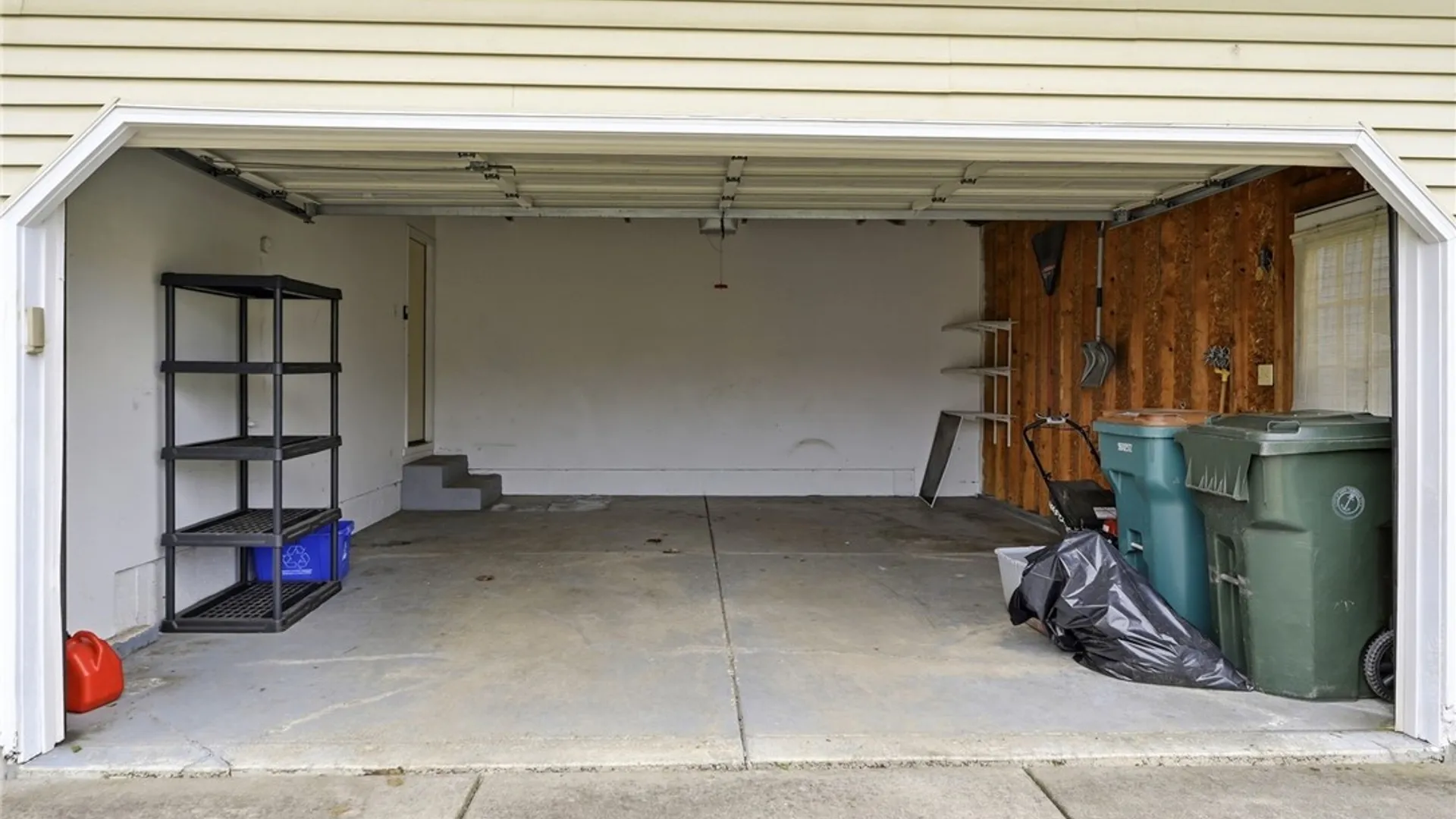 Property at 294 Summit Boulevard, North Tonawanda, NY 14120 42