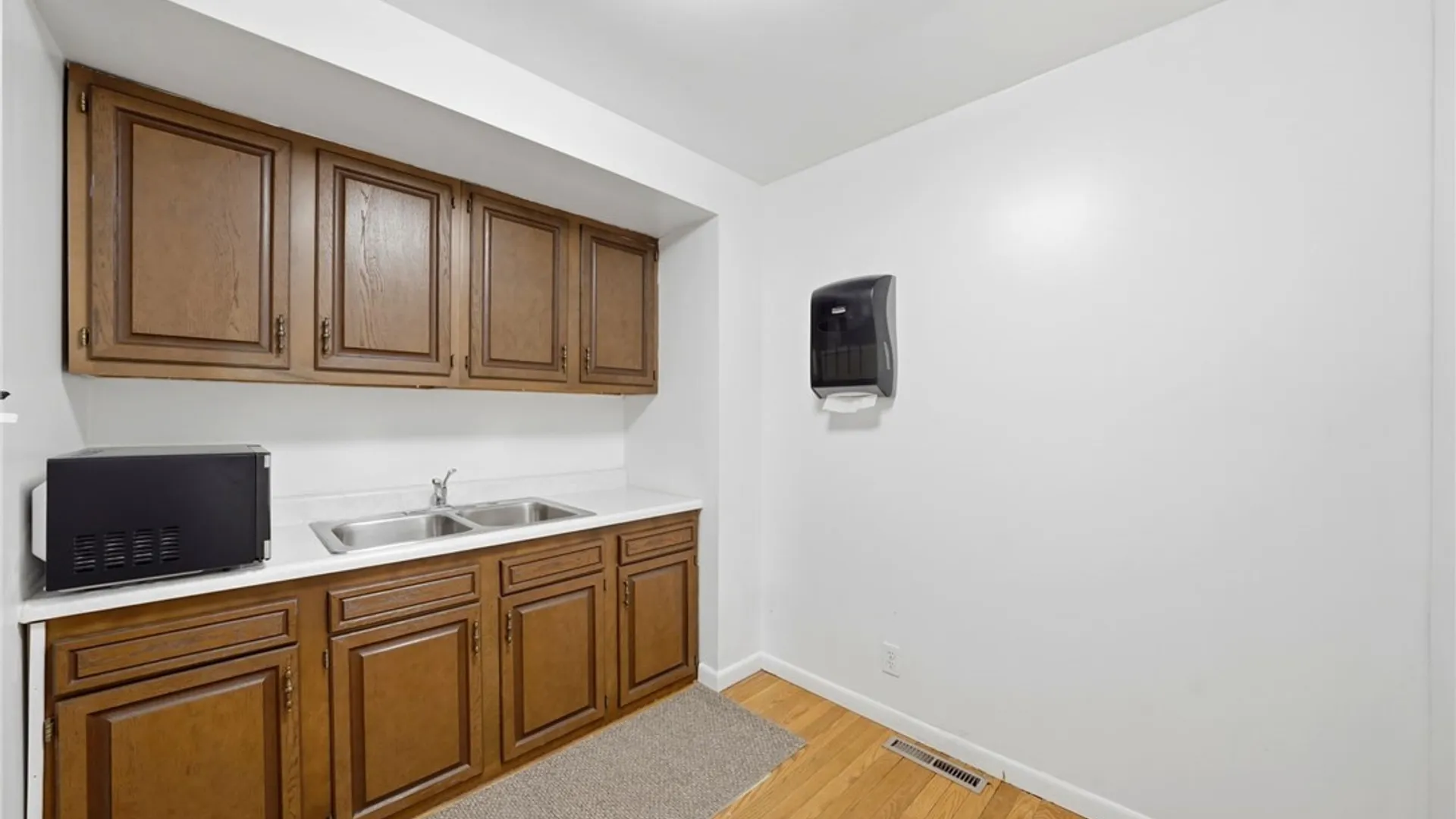 Property at 3577 Harlem Road, Cheektowaga, NY 14225 20