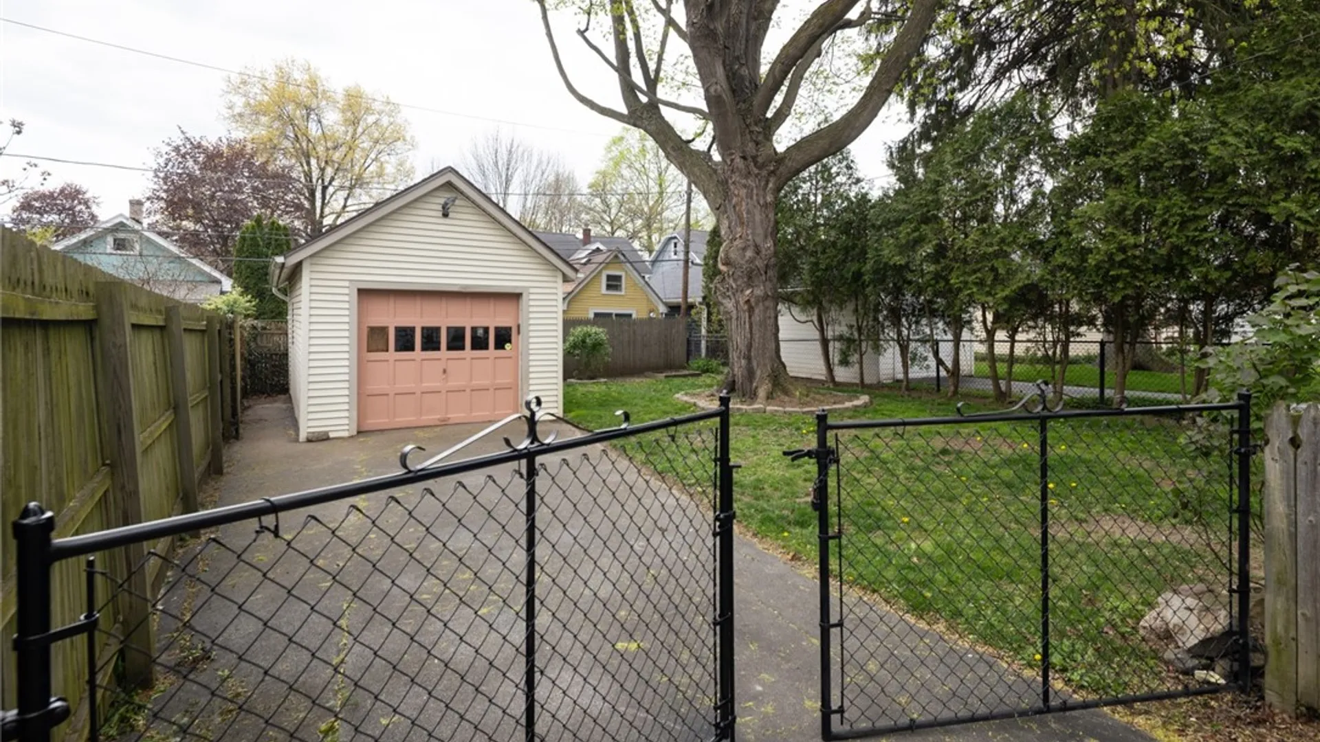 Property at 33 Wilsonia Road, Rochester, NY 14609 26