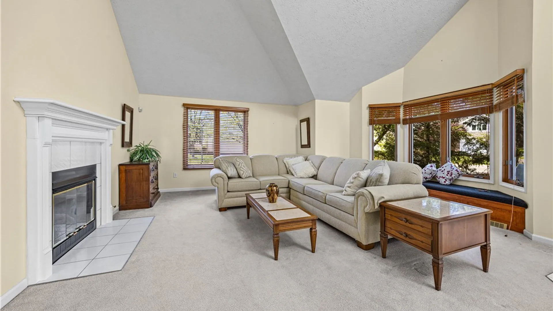 Property at 15 Legacy Oak Trail, Henrietta, NY 14534 6