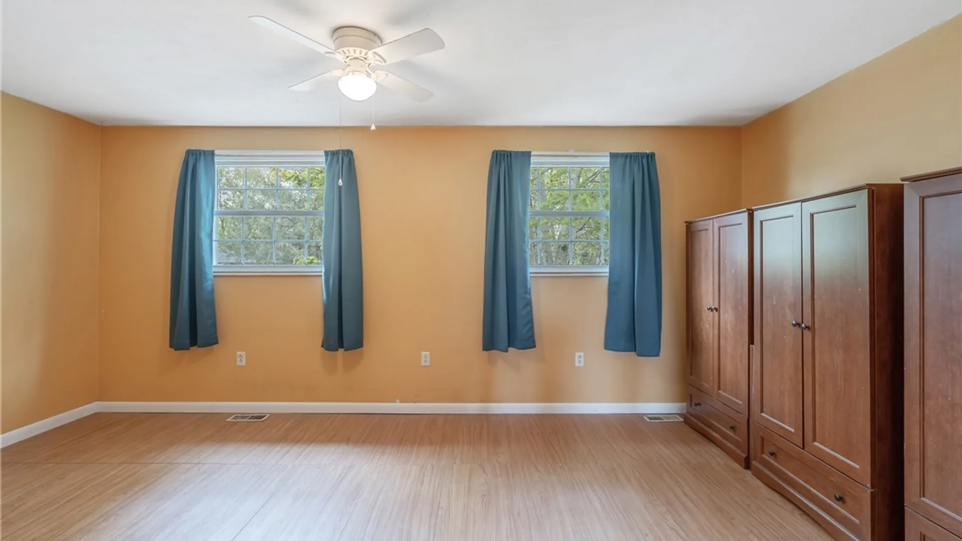 Property at 8298 Larkspur Drive, Clay, NY 13027 15