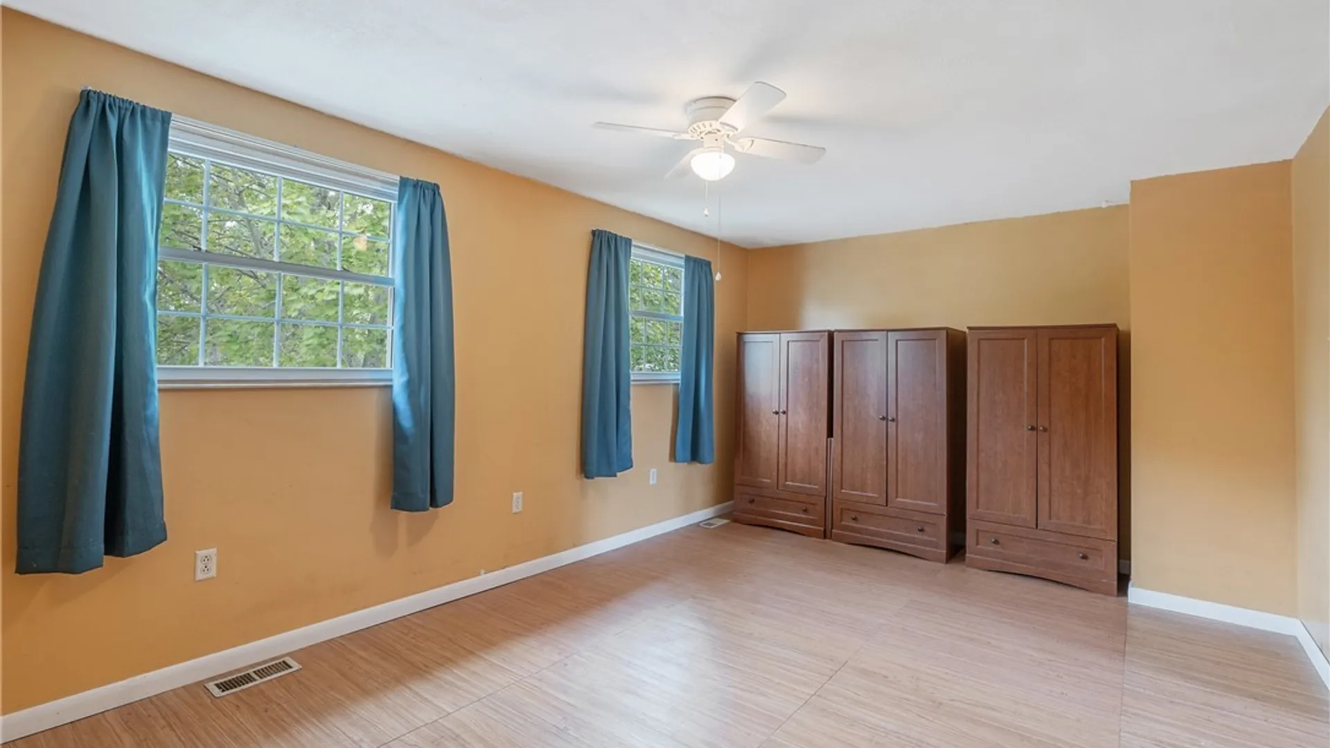 Property at 8298 Larkspur Drive, Clay, NY 13027 17