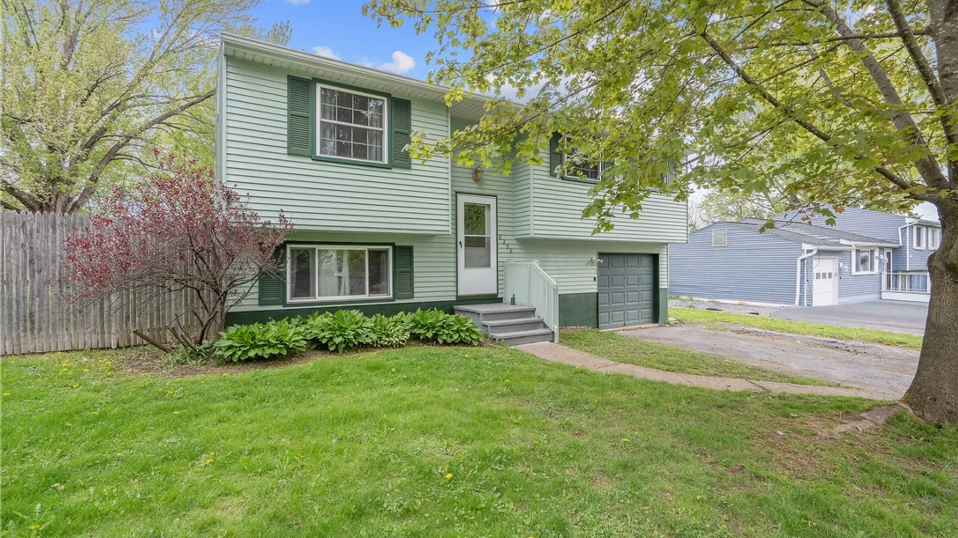 Property at 8298 Larkspur Drive, Clay, NY 13027 25