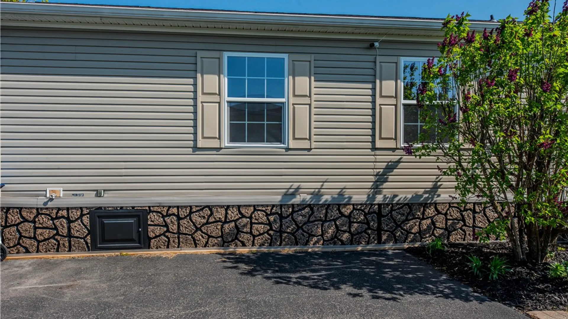 Property at 6294 Whispering Woods State Route 104, Williamson, NY 14589 45