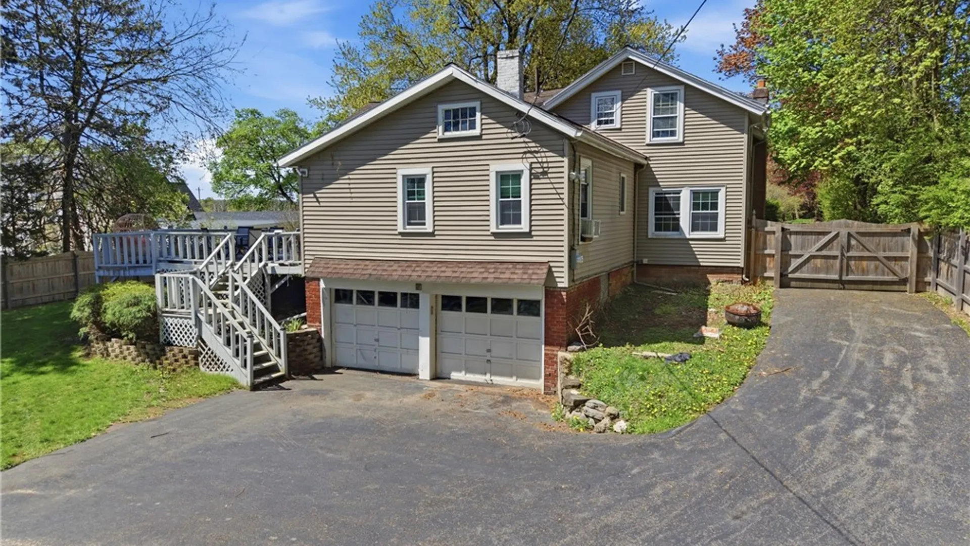 Property at 4 Lynacres Boulevard, DeWitt, NY 13066 41