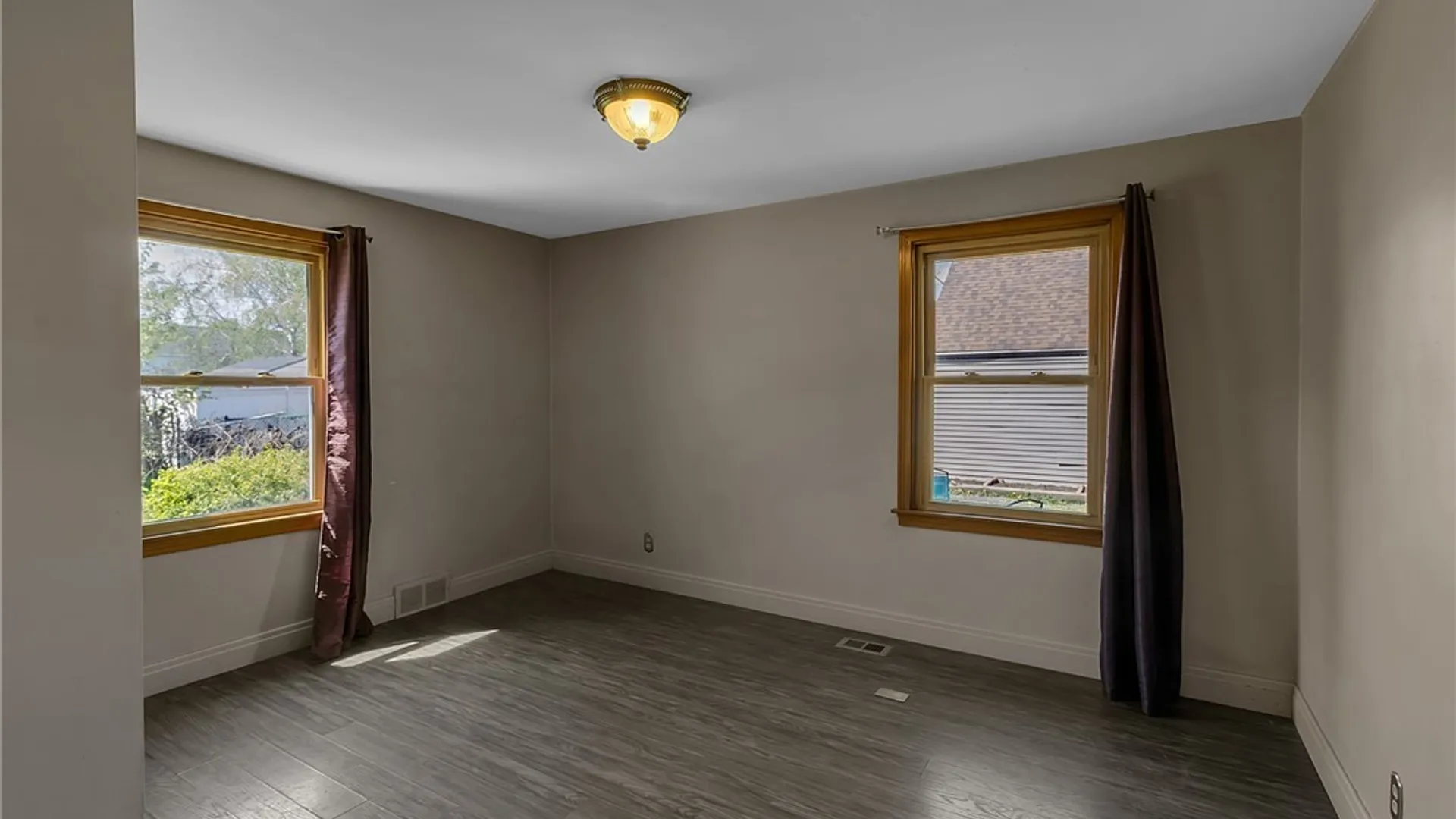 Property at 314 Ellington Street, Cheektowaga, NY 14043 20