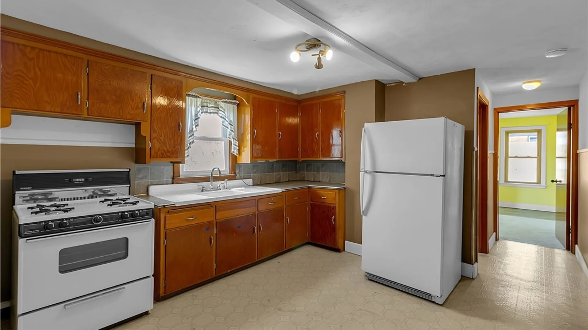 Property at 314 Ellington Street, Cheektowaga, NY 14043 22