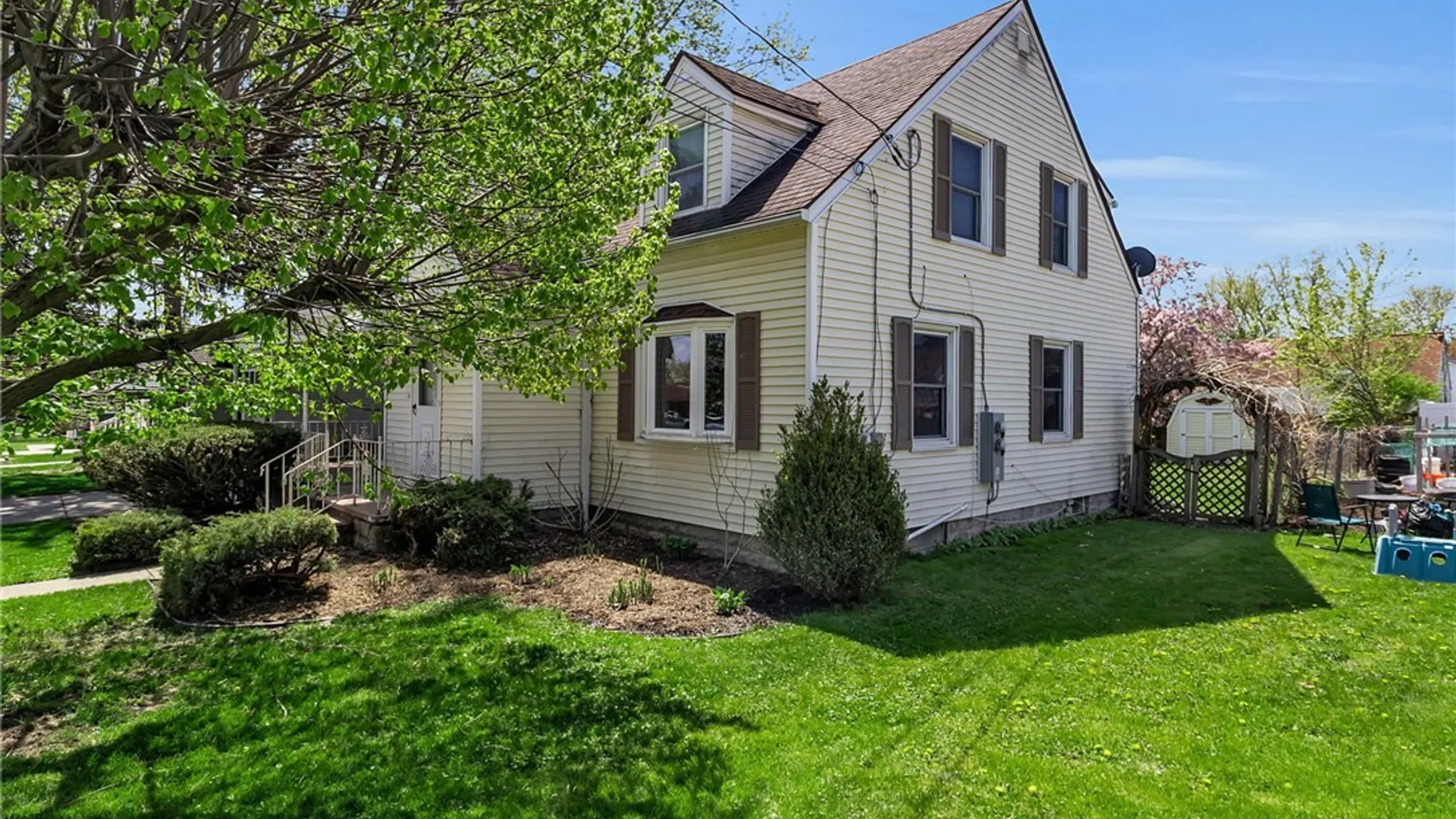 Property at 314 Ellington Street, Cheektowaga, NY 14043 3
