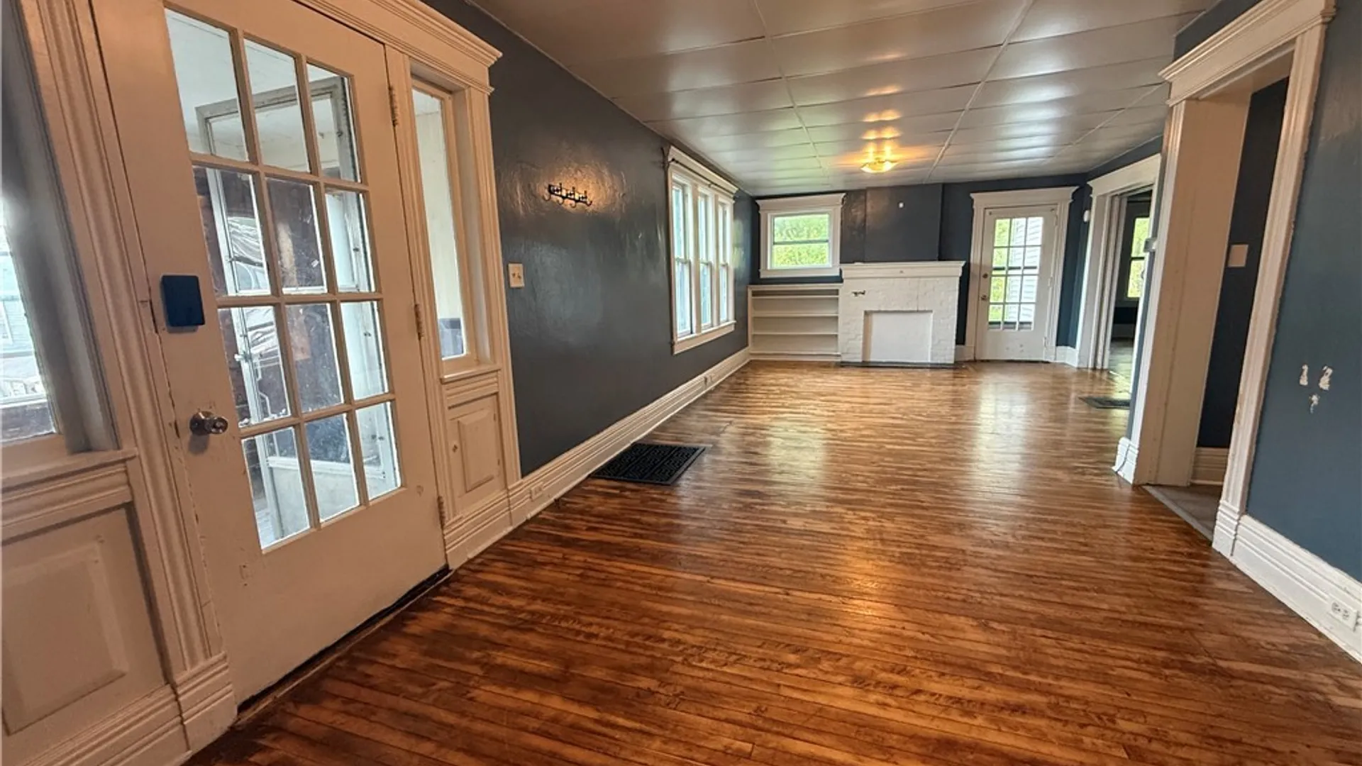 Property at 78 Chedell Place, Auburn, NY 13021 2
