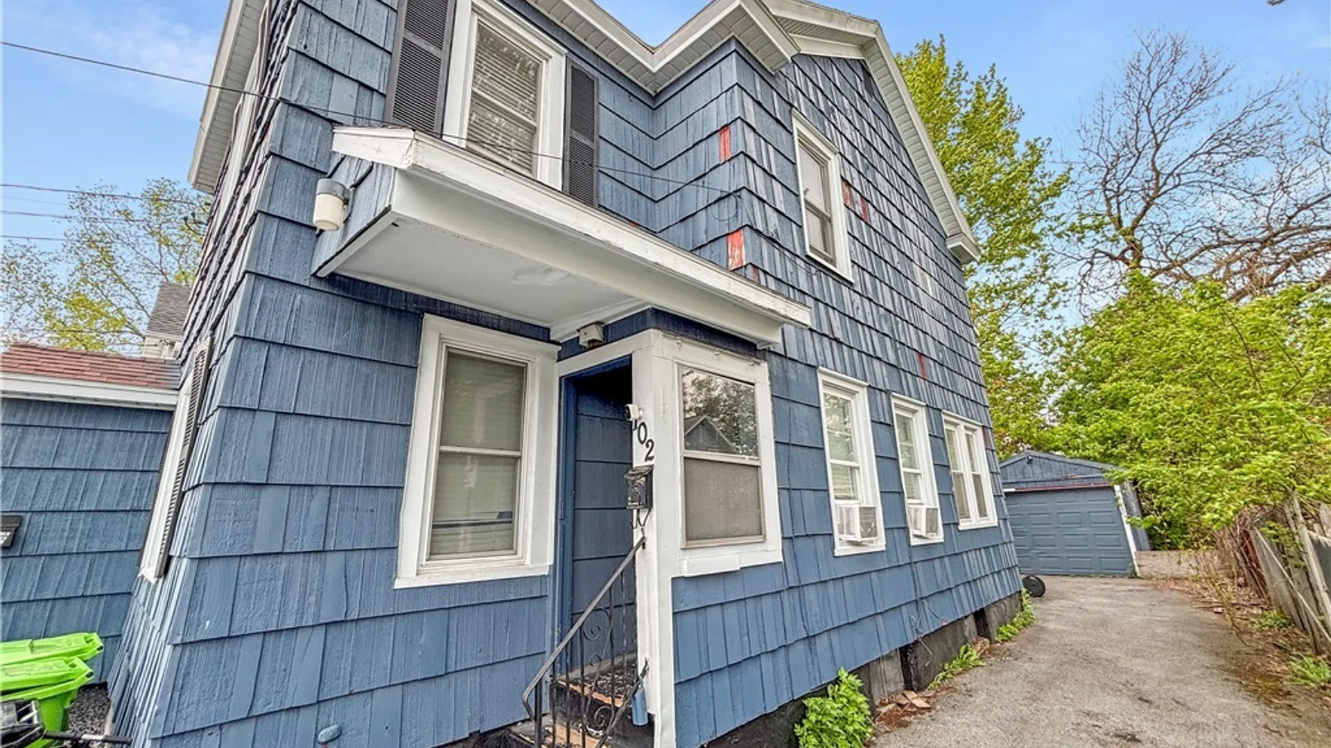 Property at 102 Woodbury Avenue, Salina, NY 13206 12
