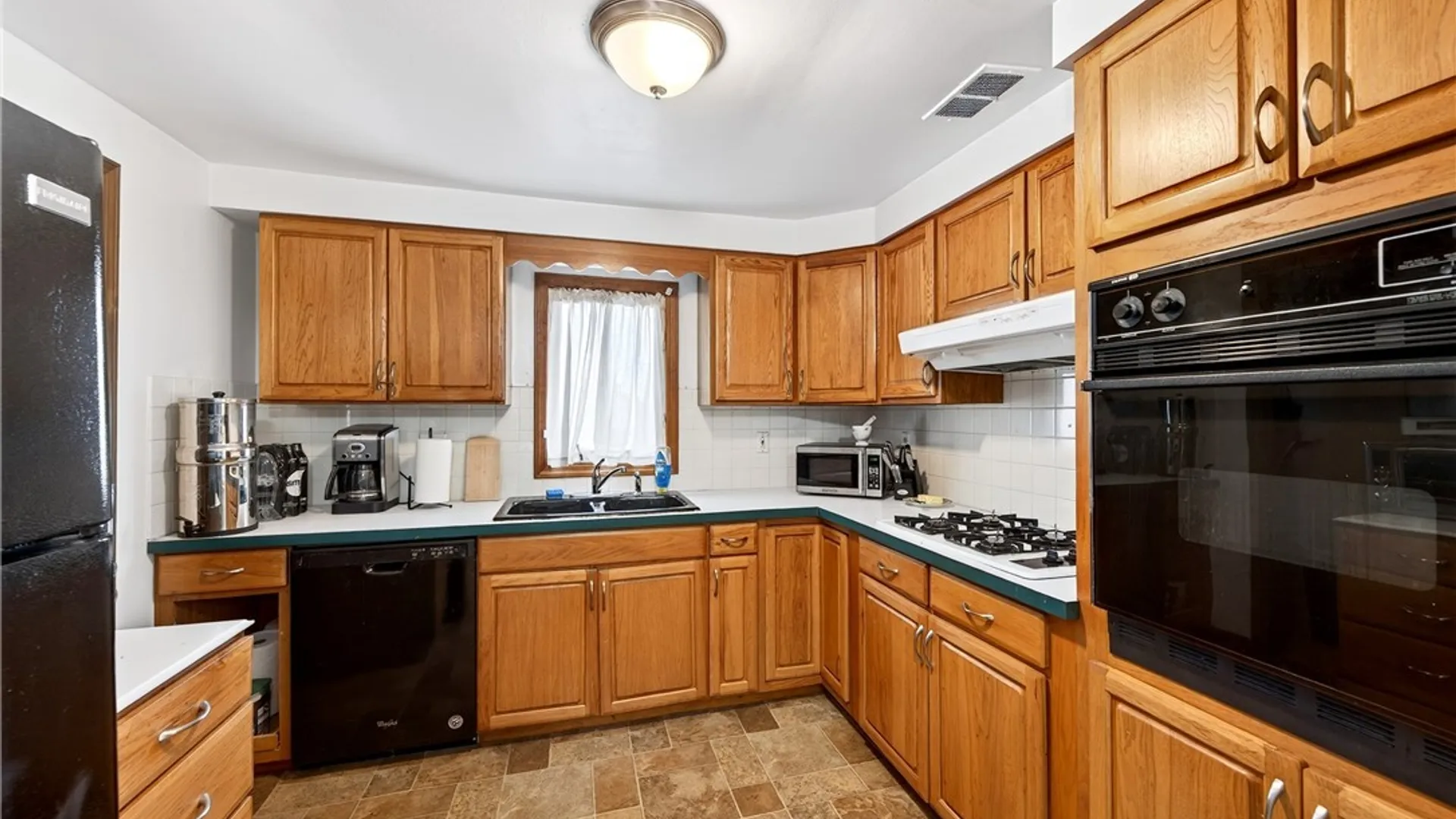 Property at 269 Colvin Avenue, Buffalo, NY 14216 17