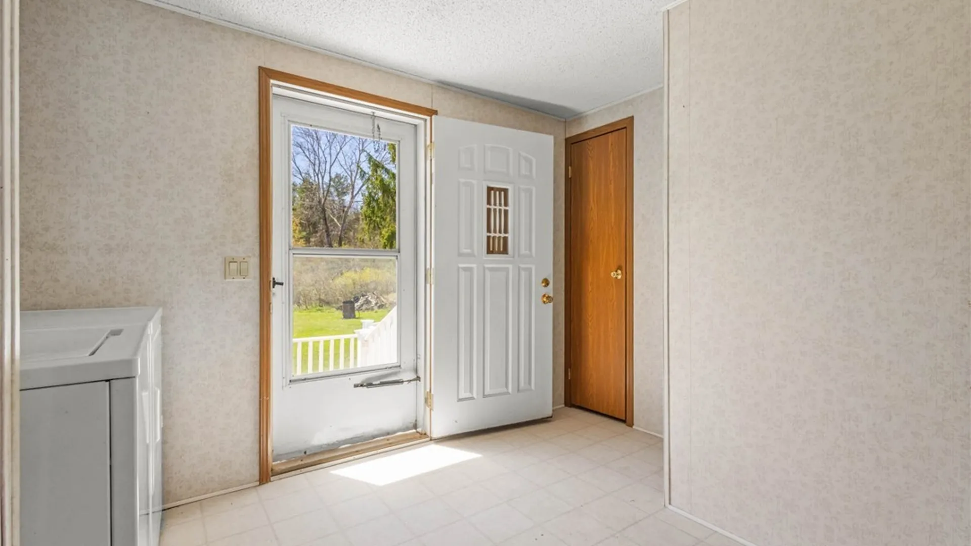 Property at 2992 Broadway Road, Alexander, NY 14011 24