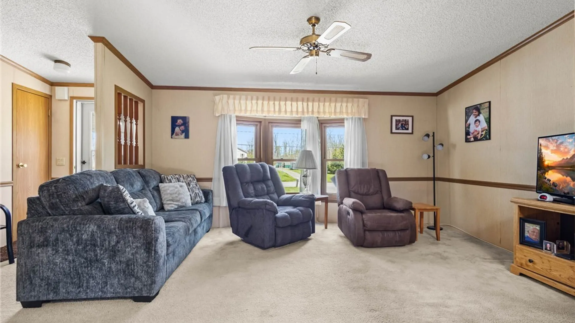 Property at 2992 Broadway Road, Alexander, NY 14011 6