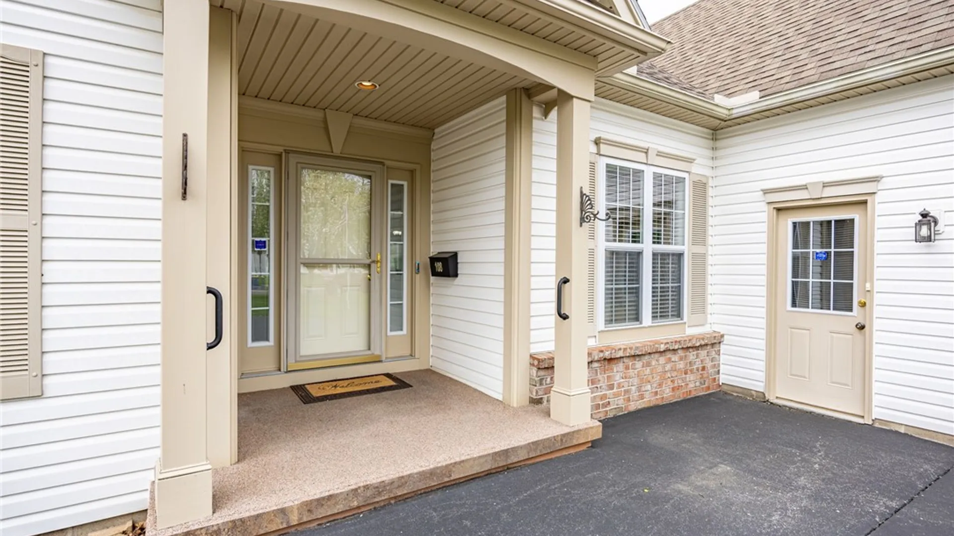Property at 108 Arborway Lane, Greece, NY 14612 11