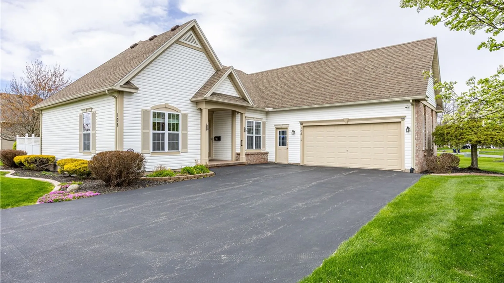 Property at 108 Arborway Lane, Greece, NY 14612 3