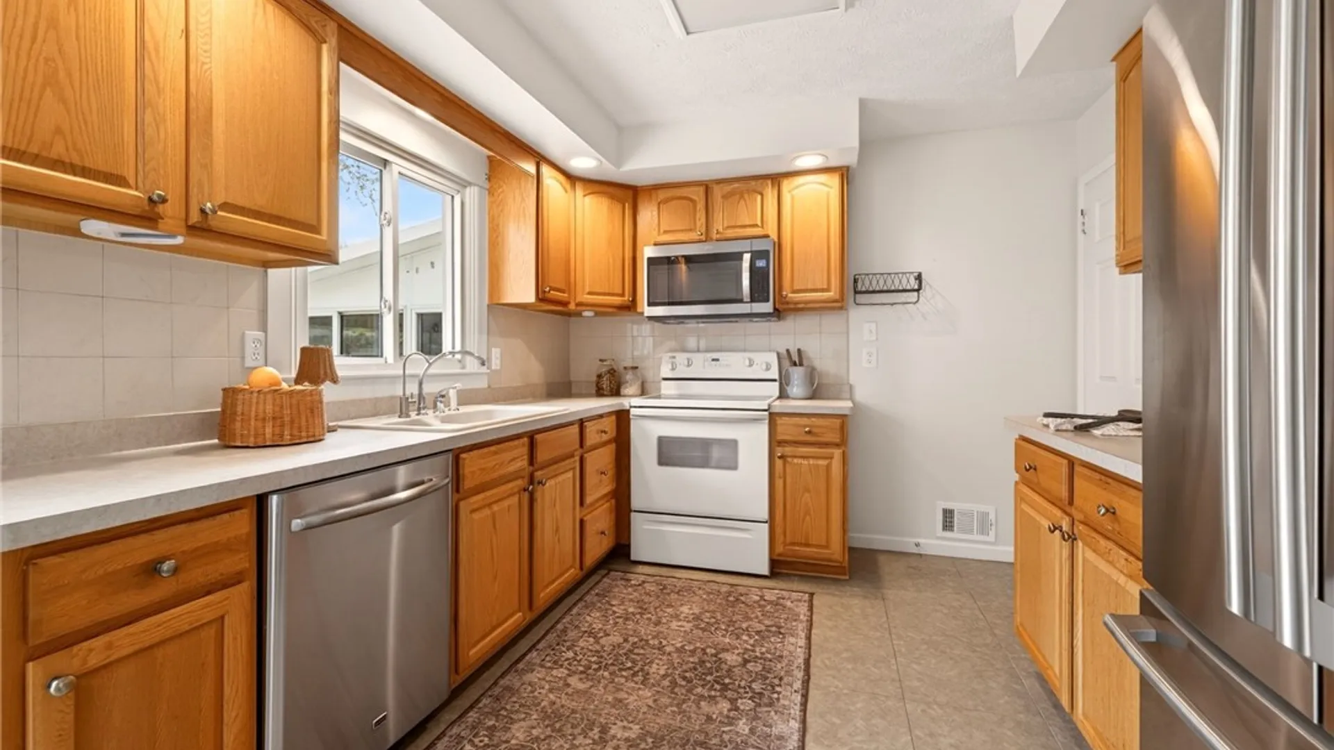 Property at 98 Kinmont Drive, Greece, NY 14612 8
