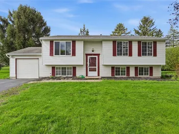 Property at 43 Trotter Drive, Henrietta, NY 14467