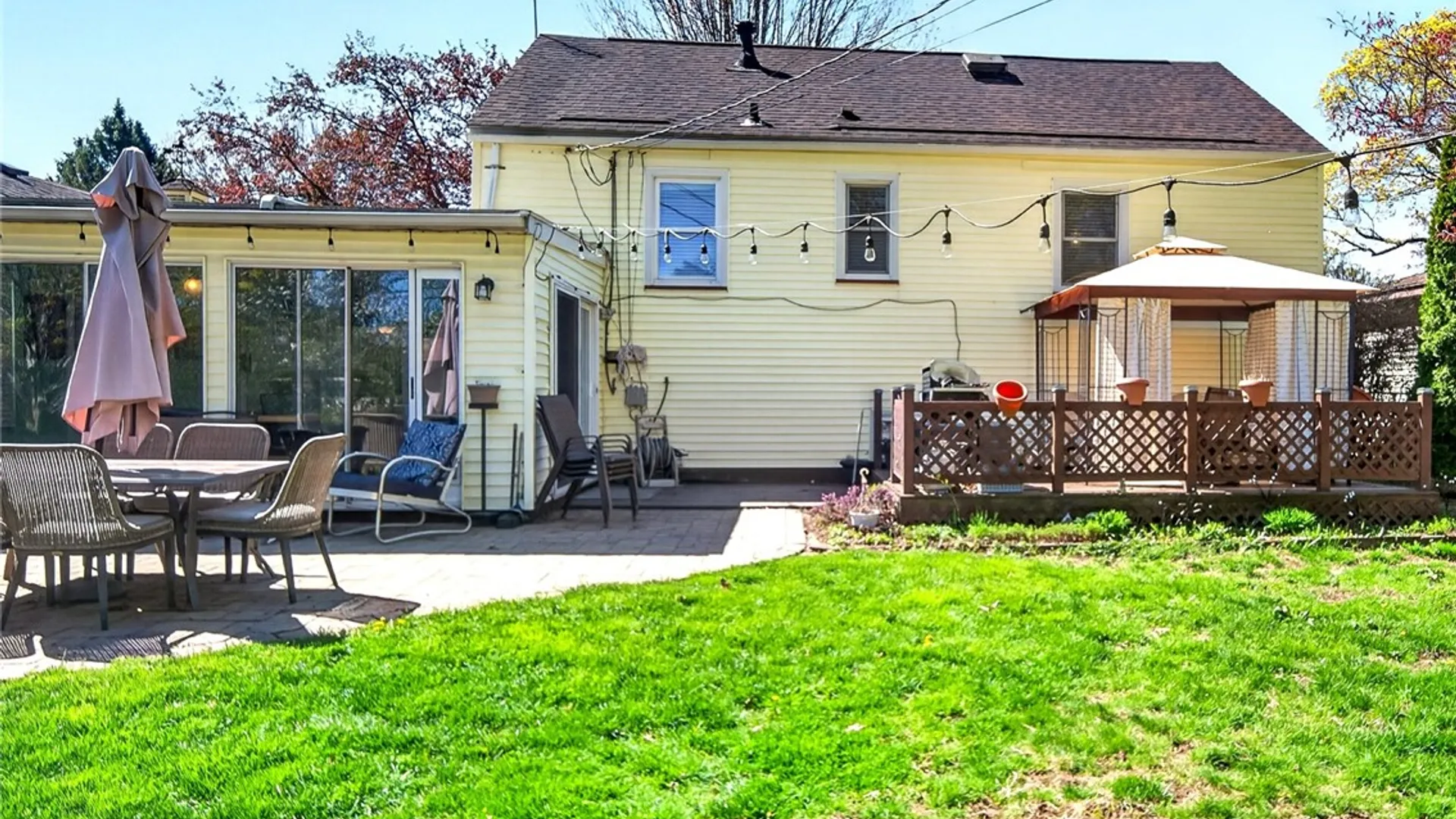 Property at 224 Saint Johns Drive, Greece, NY 14626 3