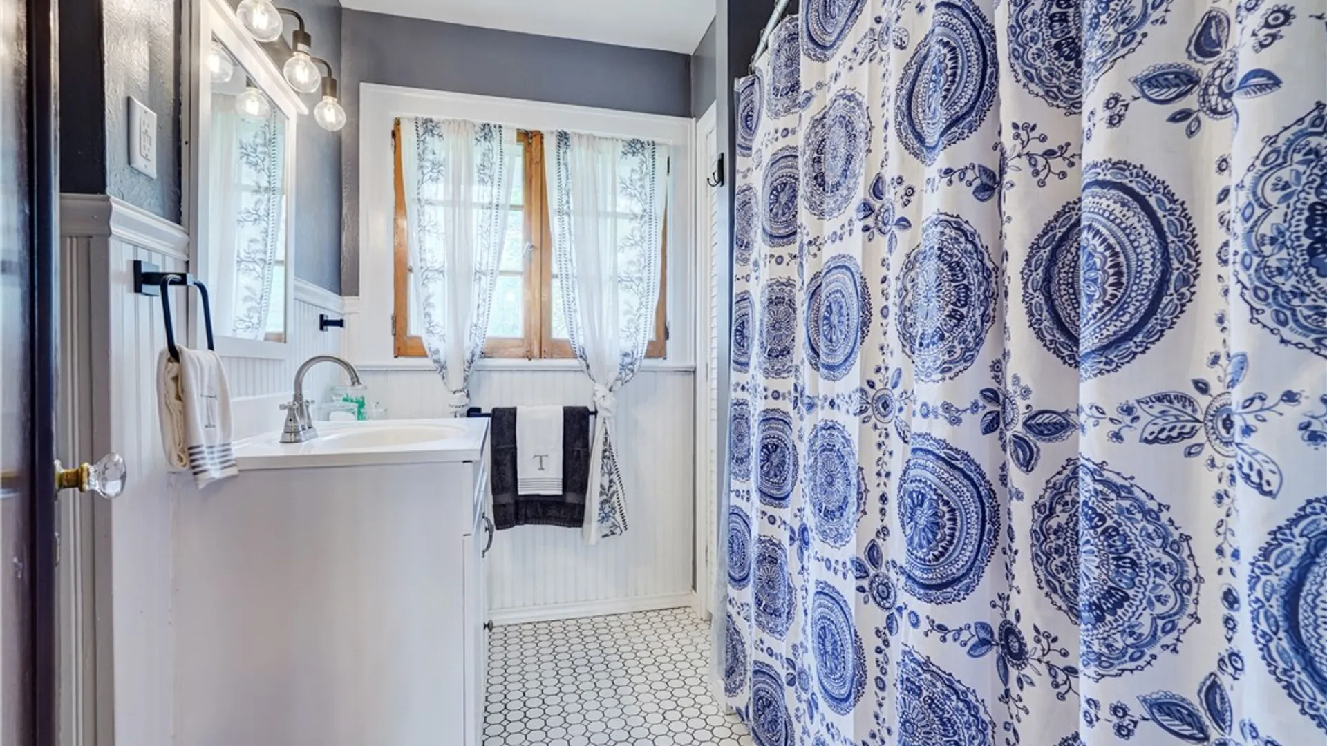 Property at 7 Flower City Park, Rochester, NY 14615 45