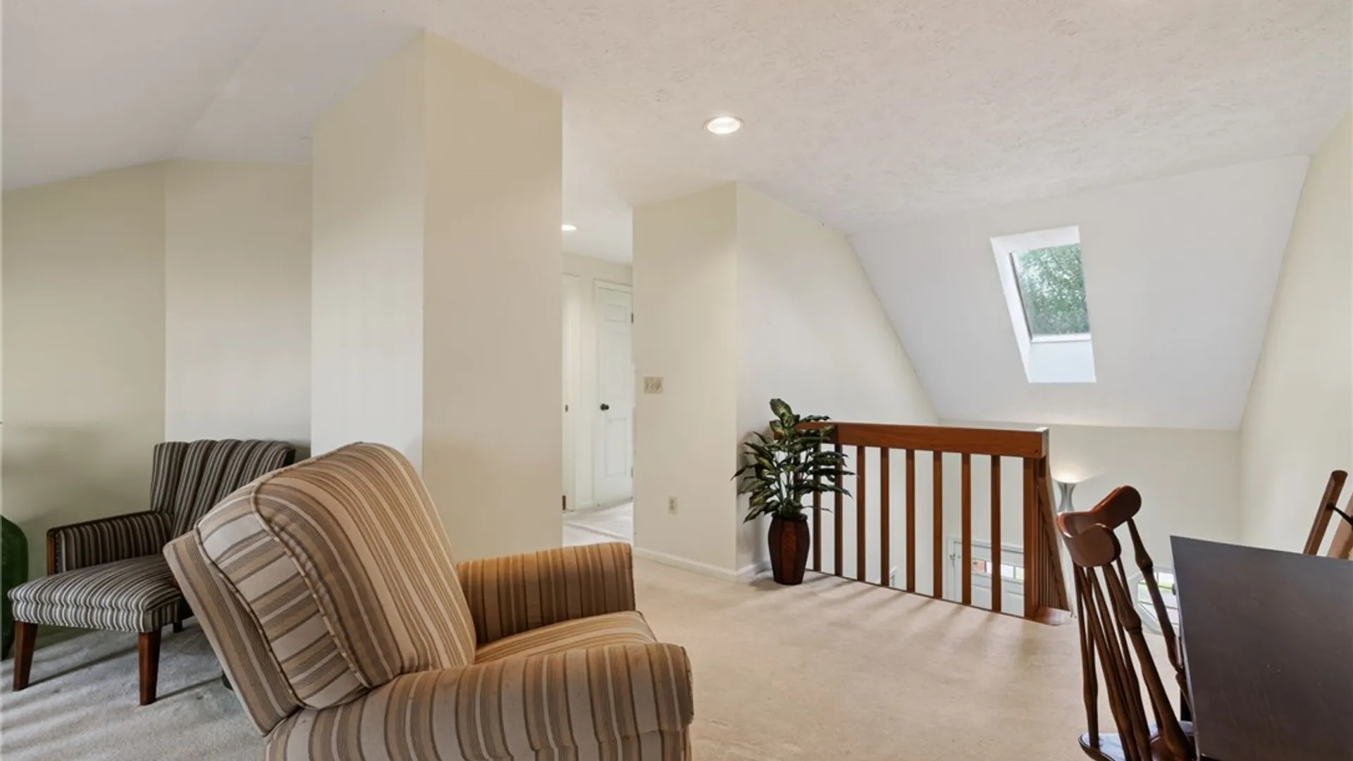 Property at 21 Waterford Circle, Henrietta, NY 14618 20