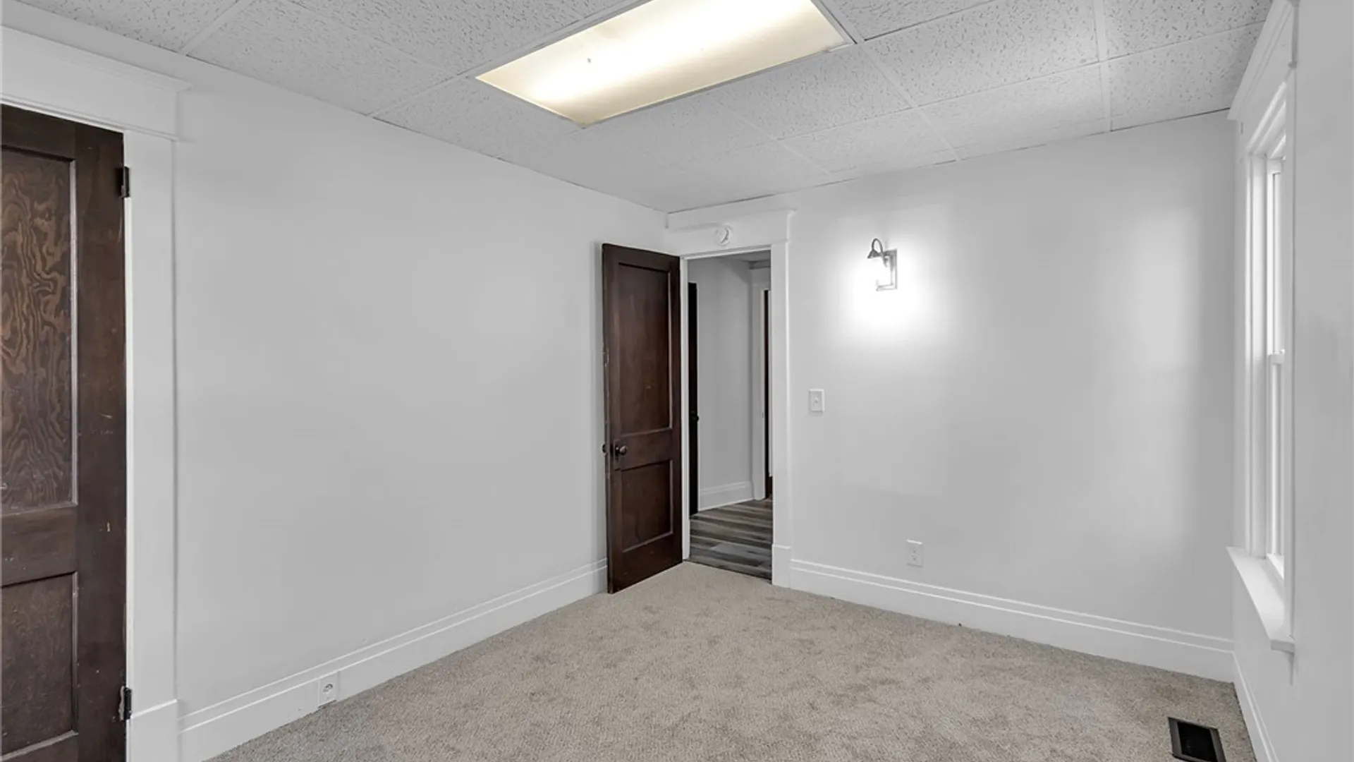 Property at 17 Olcott Place, Cheektowaga, NY 14225 16