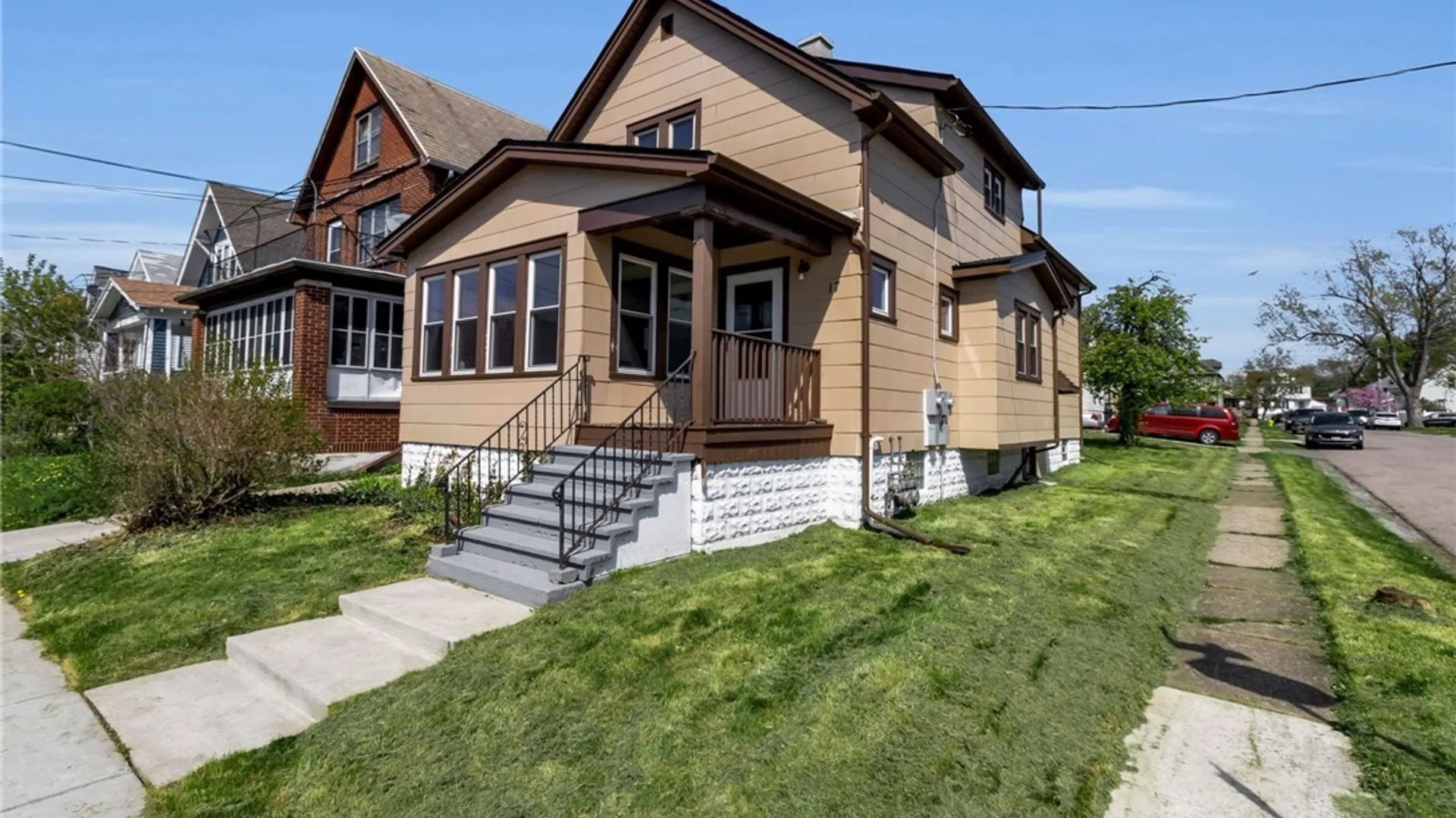 Property at 17 Olcott Place, Cheektowaga, NY 14225 2