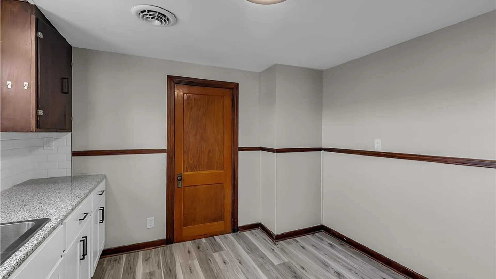 Property at 17 Olcott Place, Cheektowaga, NY 14225 29
