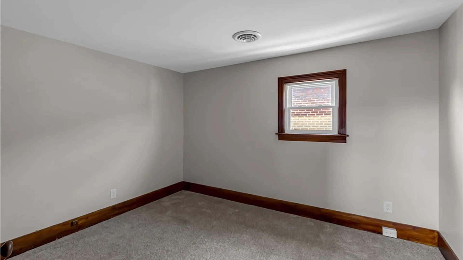Property at 17 Olcott Place, Cheektowaga, NY 14225 36