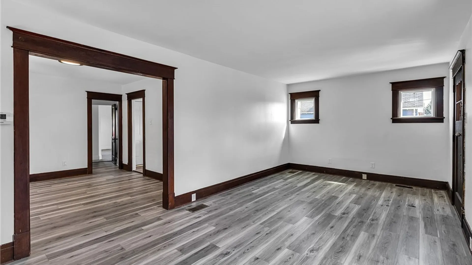 Property at 17 Olcott Place, Cheektowaga, NY 14225 6