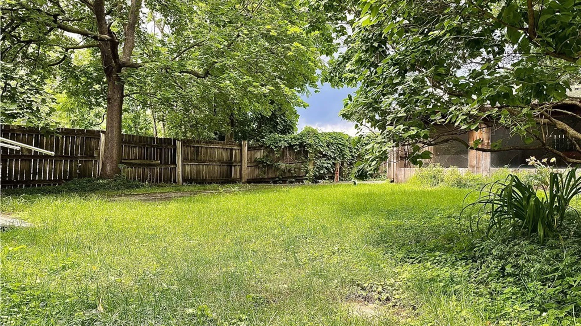 Property at 365 Green Street, Syracuse, NY 13203 42