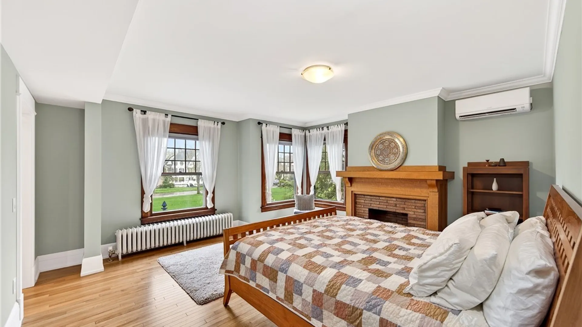 Property at 74 Bidwell Parkway, Buffalo, NY 14222 28