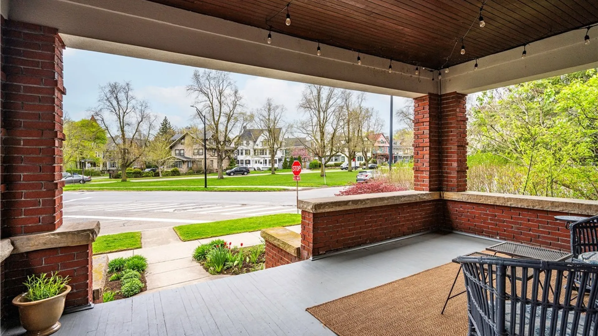 Property at 74 Bidwell Parkway, Buffalo, NY 14222 6