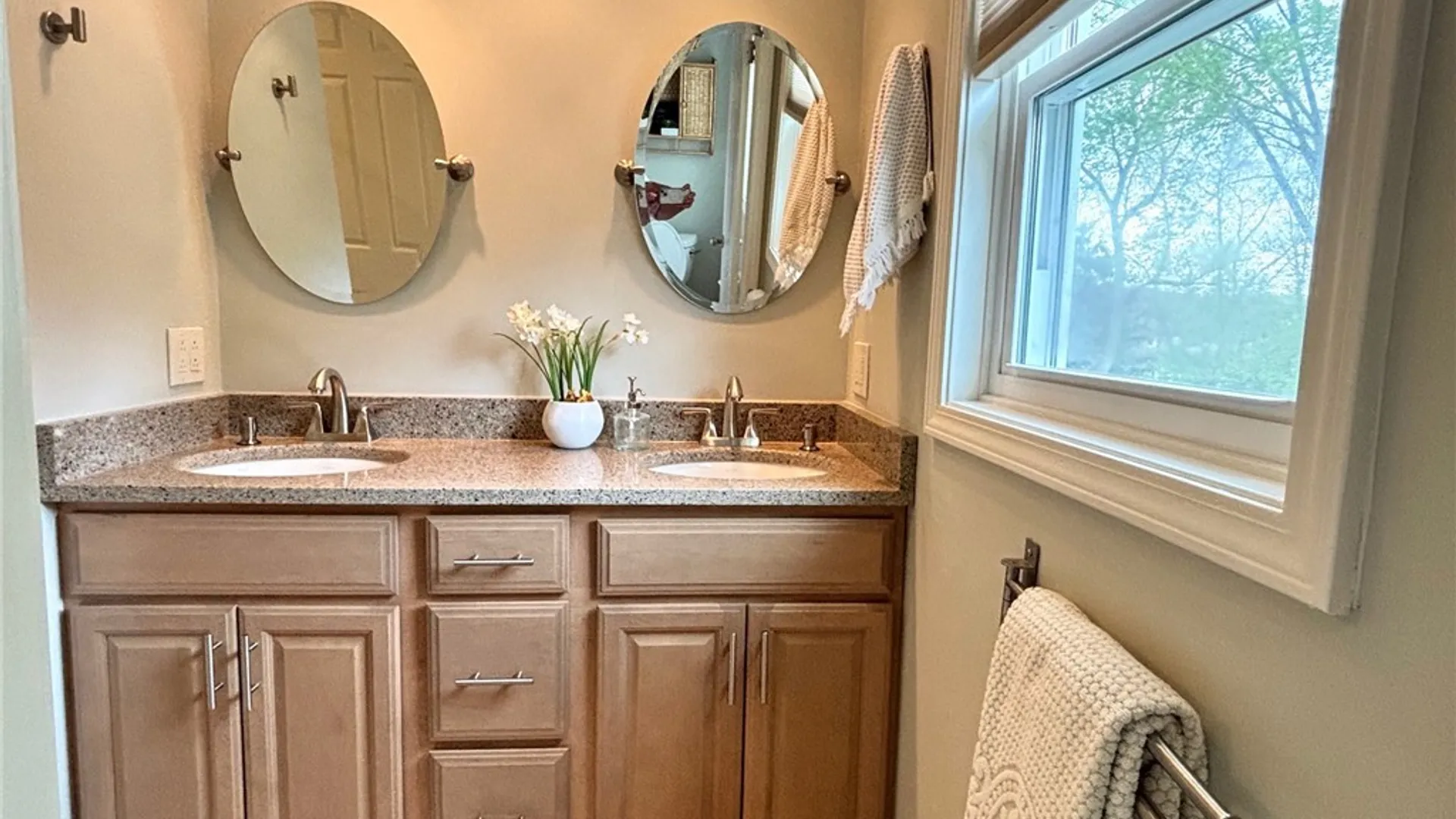 Property at 64 Framingham Lane, Pittsford, NY 14534 30