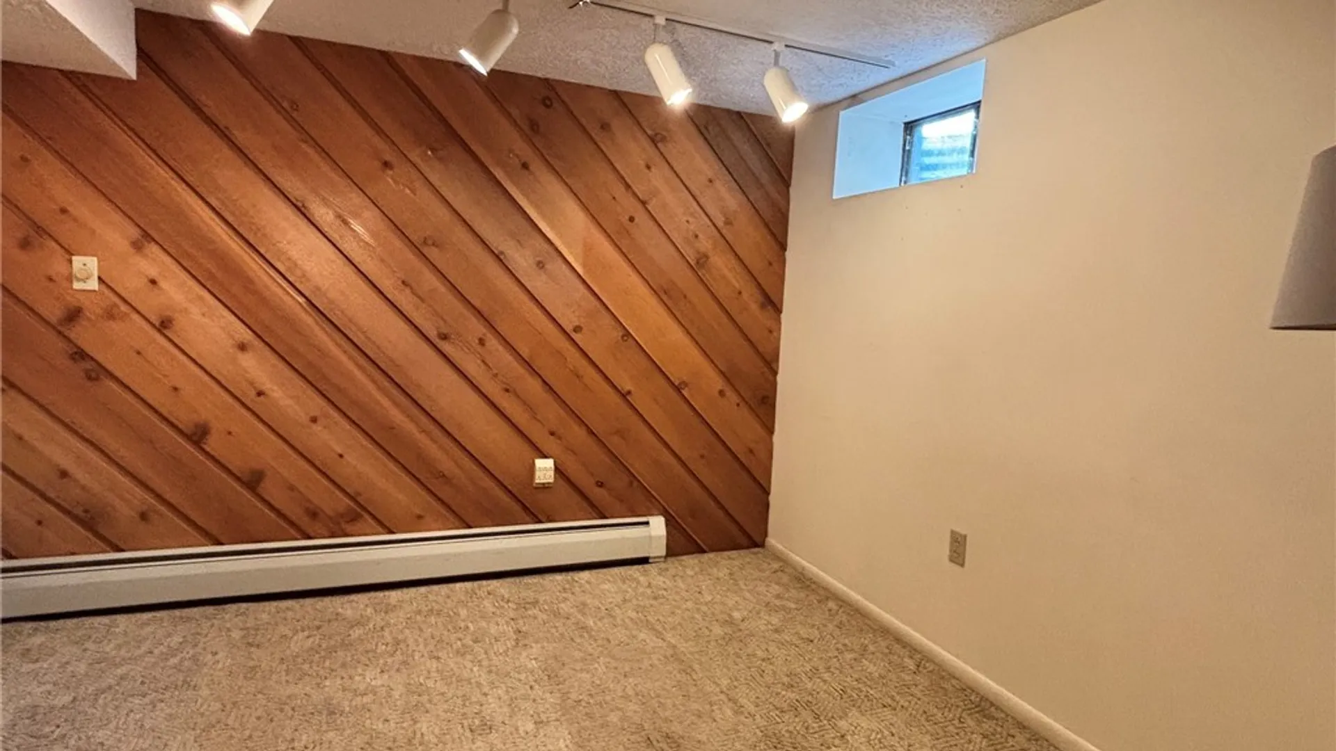 Property at 64 Framingham Lane, Pittsford, NY 14534 34